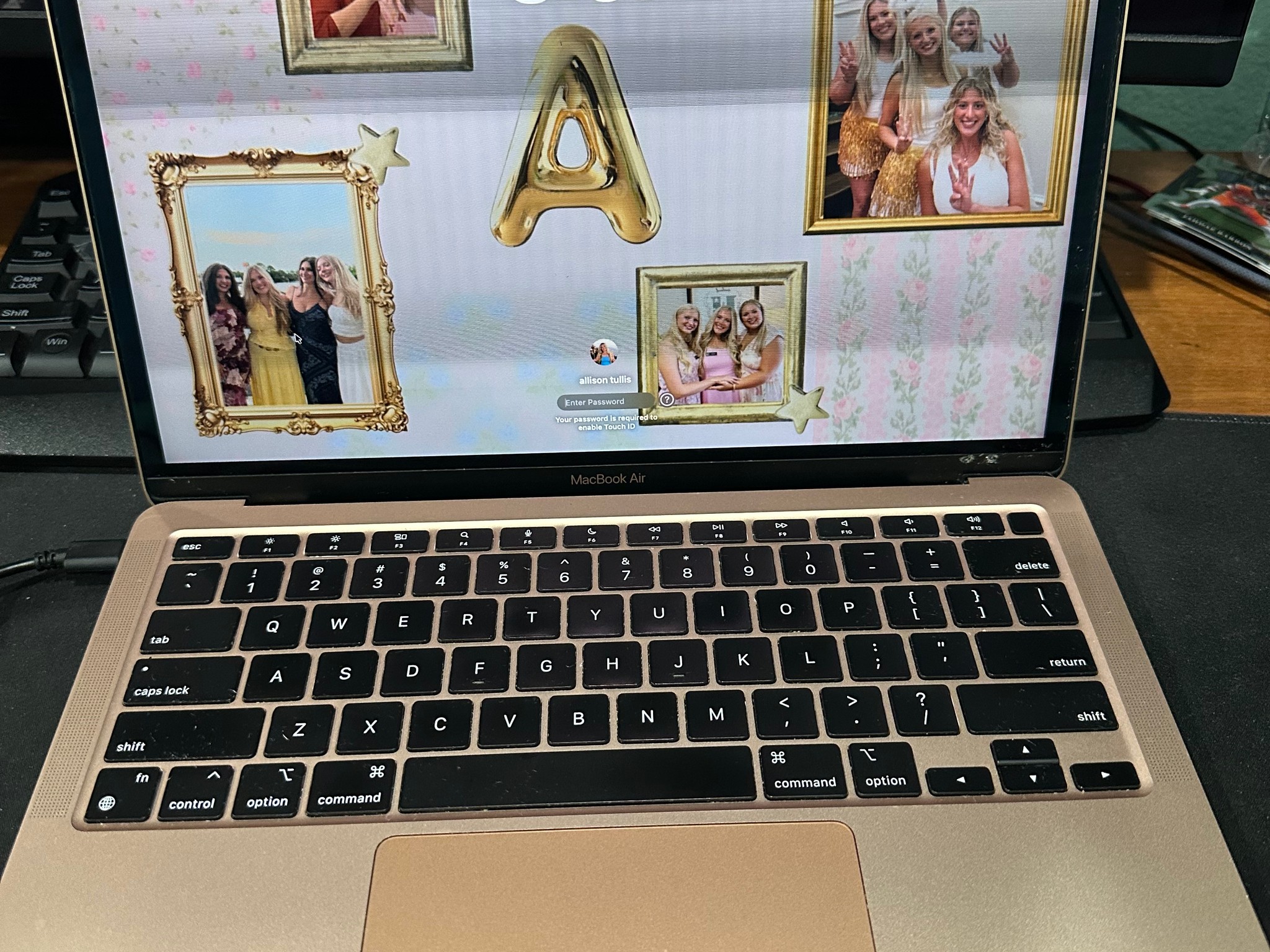 2020 Apple MacBook M1 Air 13" A2337 Gold Laptop M1 256GB Cracked Screen/ICloud Locked