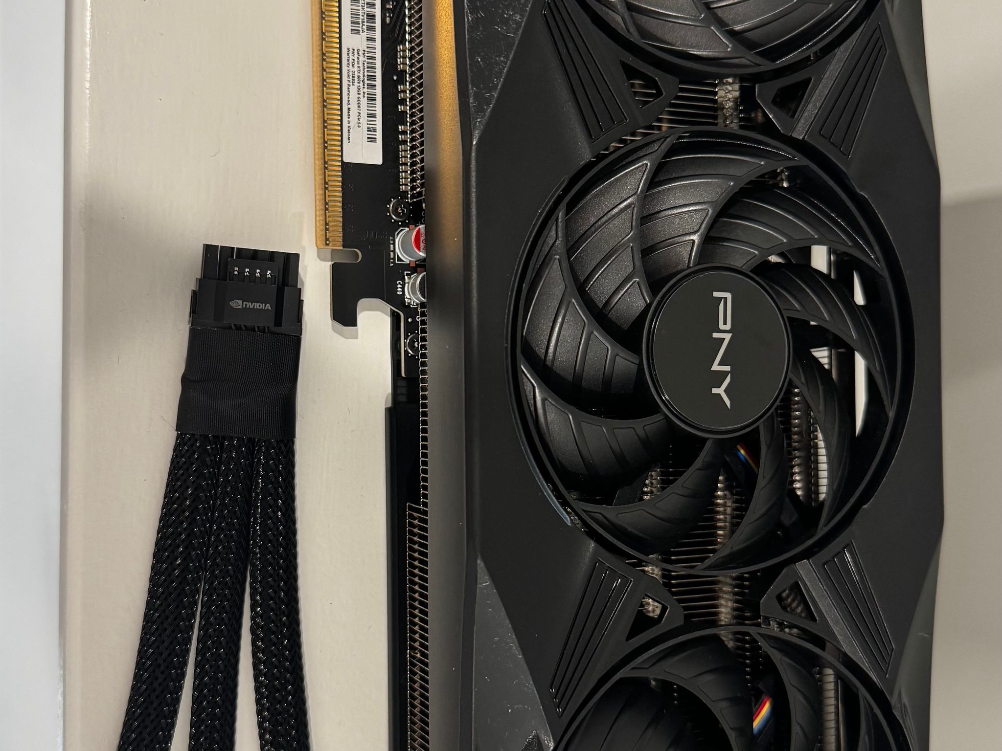 PNY VERTO GeForce RTX 5070