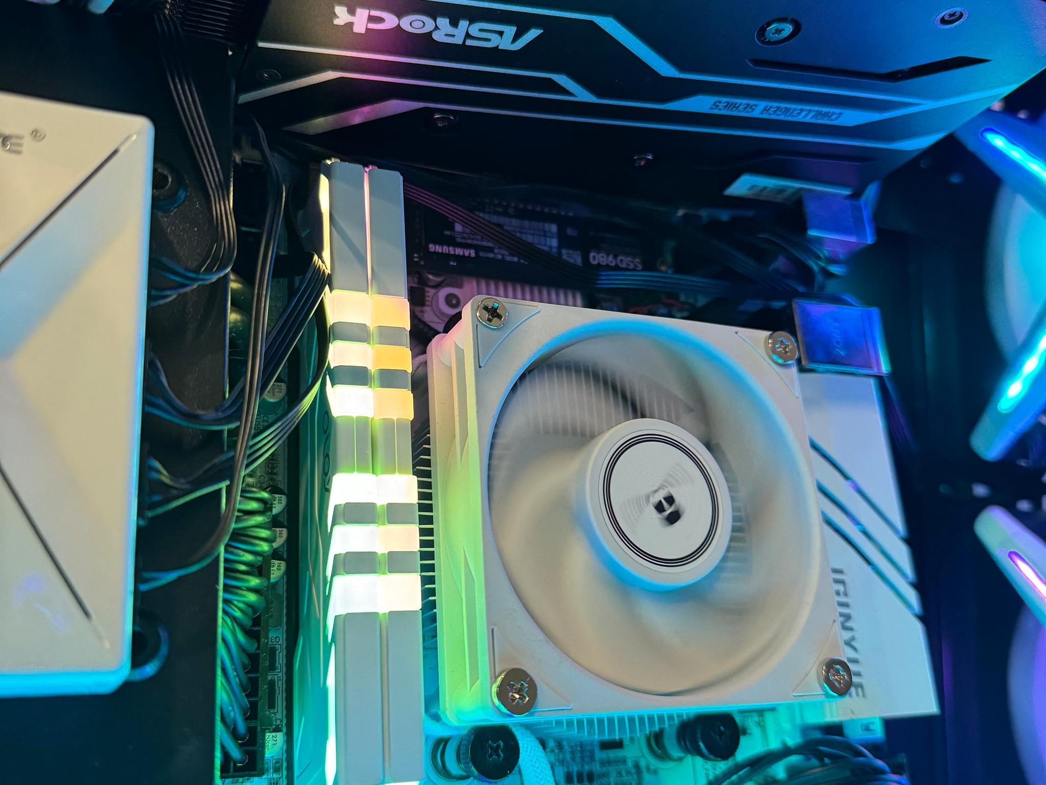 "Budget Clearance sale" Ryzen 5 3600, Rx 6600, 32gb, WiFi included gaming pc
