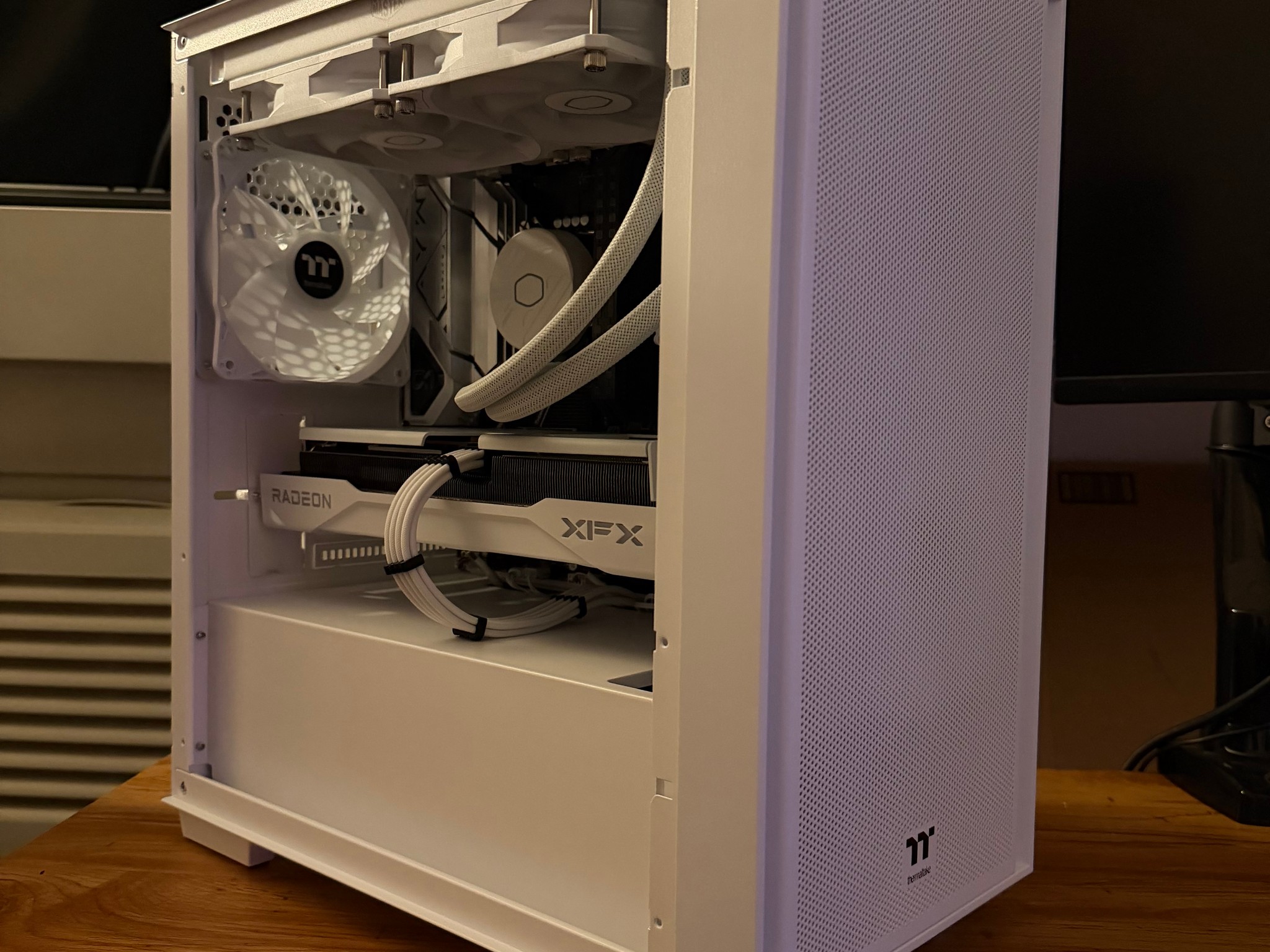 ⚡Ultimate⚡🧊 Iced Out 🧊 Intel/AMD PC! i5-13600K | 9060XT 16GB | 1TB NVME SSD | 64GB DDR4 RAM |