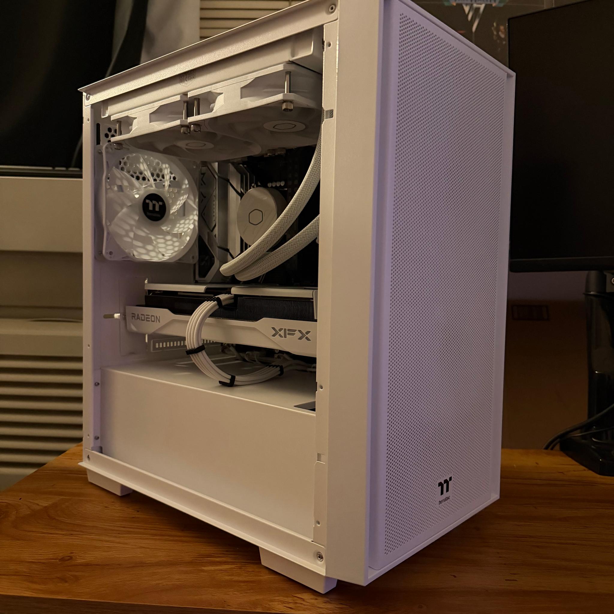 ⚡Ultimate⚡🧊 Iced Out 🧊 Intel/AMD PC! i5-13600K | 9060XT 16GB | 1TB NVME SSD | 64GB DDR4 RAM |