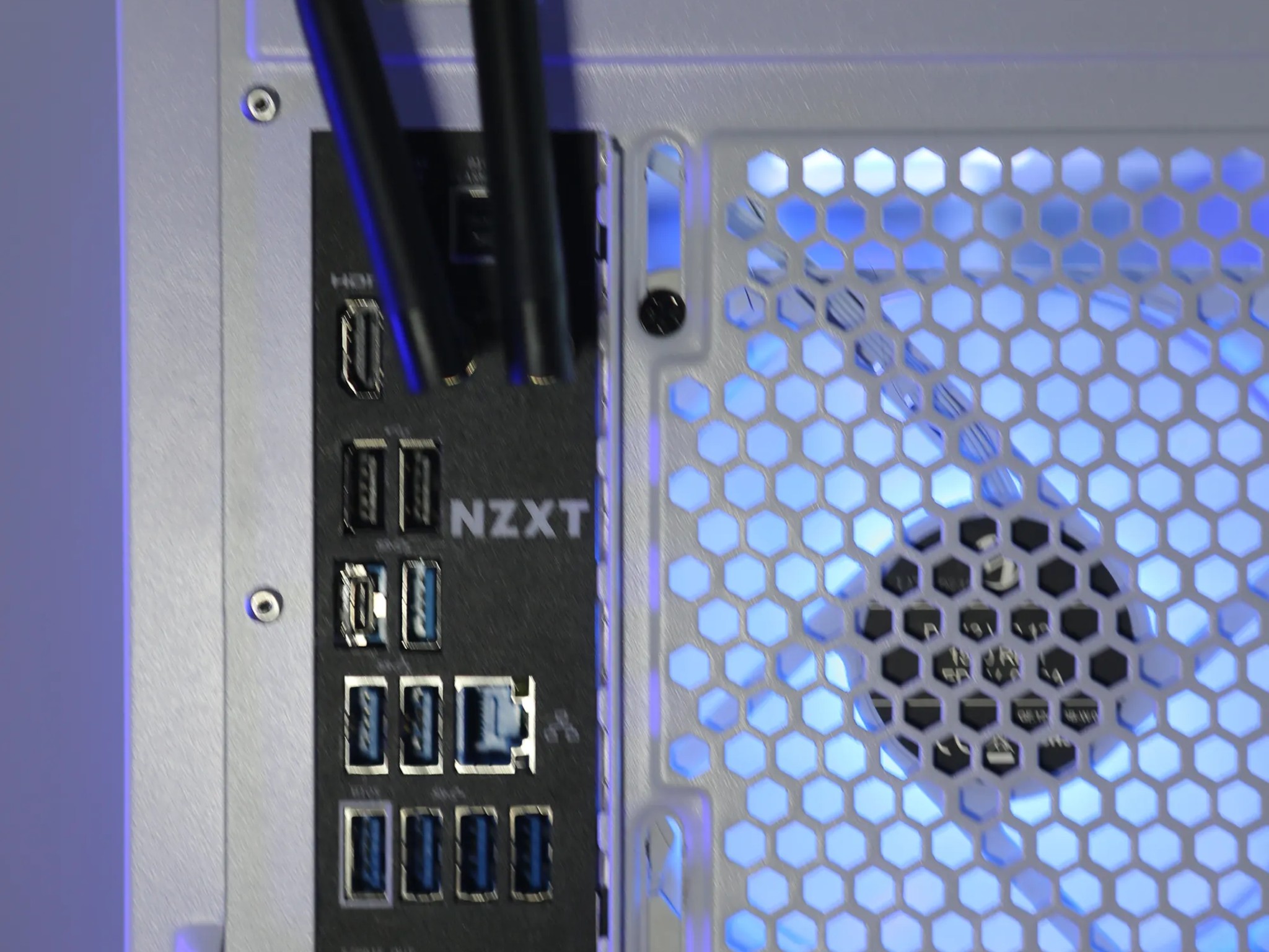 ALL-WHITE! RTX 3080 & AMD 5800x Custom Gaming PC!