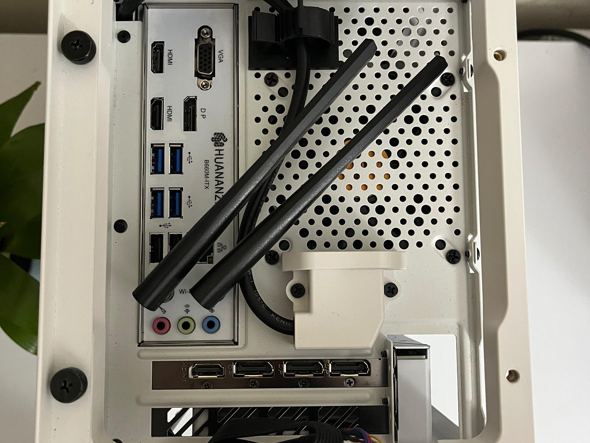 BREAD BOX | RTX 4070 Super 12GB | i5 14600KF | 1TB Gen4 NVMe | 32GB DDR4