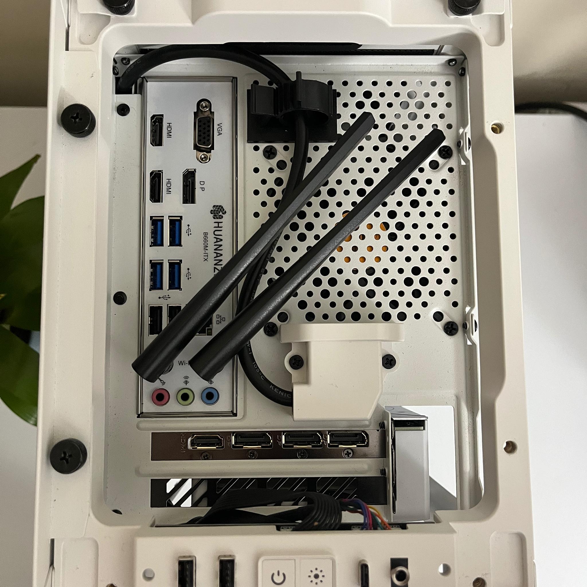 BREAD BOX | RTX 4070 Super 12GB | i5 14600KF | 1TB Gen4 NVMe | 32GB DDR4
