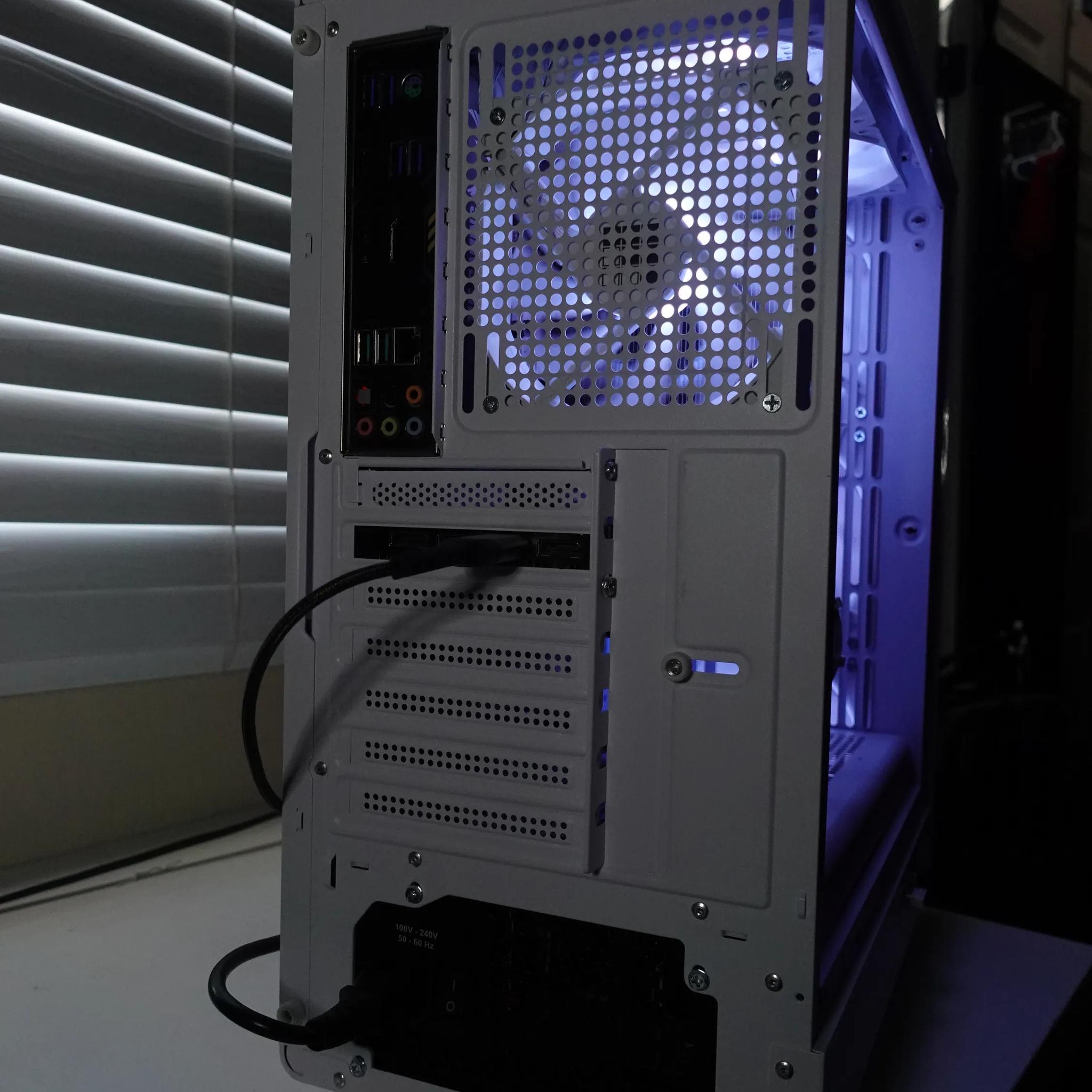 Gaming PC | Ryzen 7 2700x | Radeon RX 6600 8GB | 16GB Ram | 512GB SSD