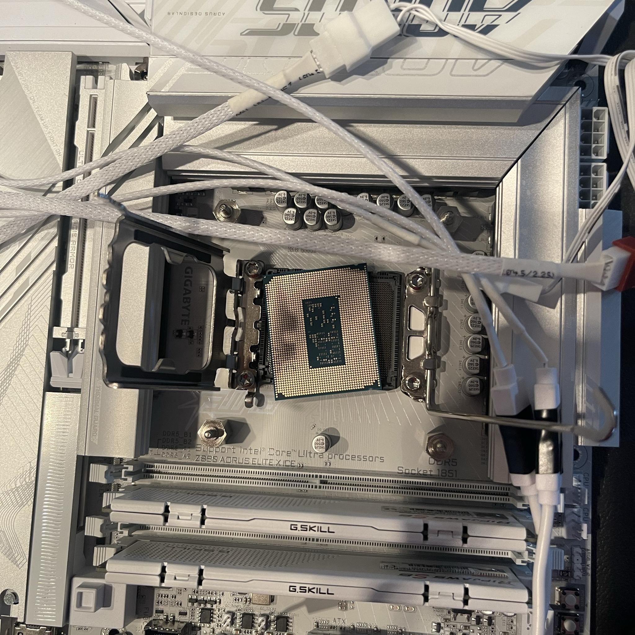 Intel Core Ultra 9 285K super bundle