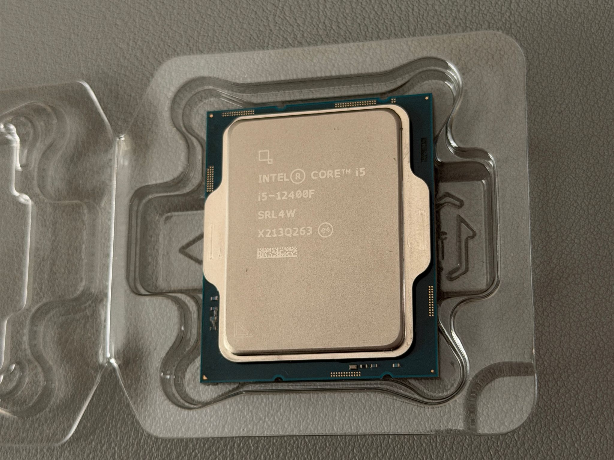 i5-12400F