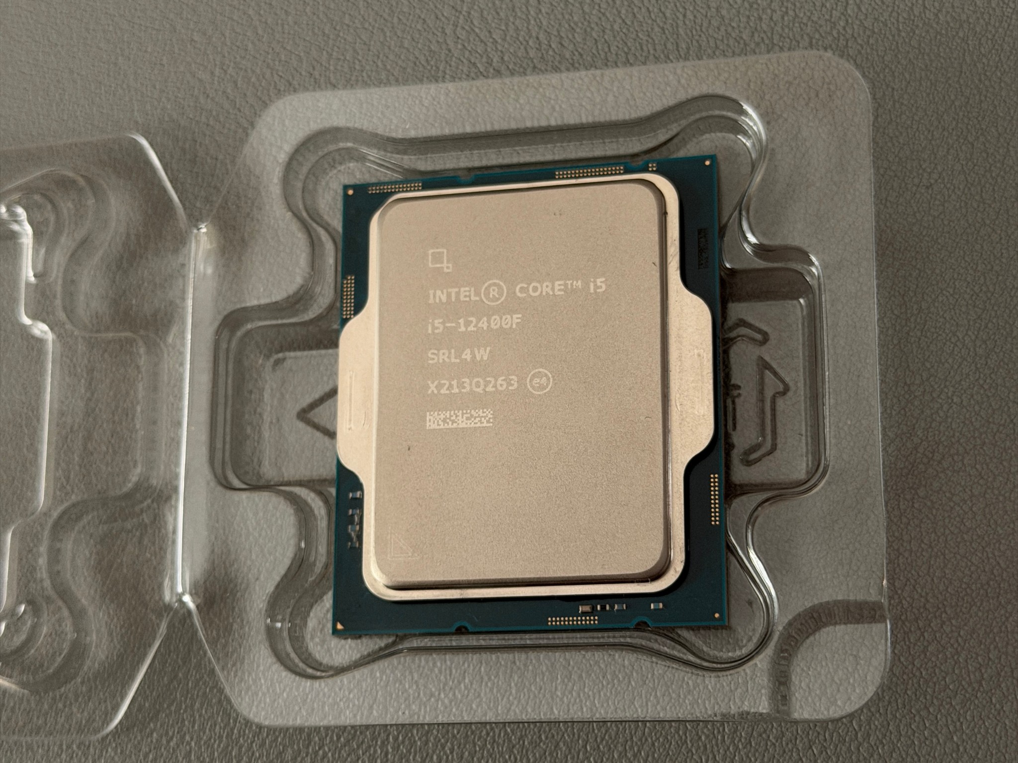 i5-12400F