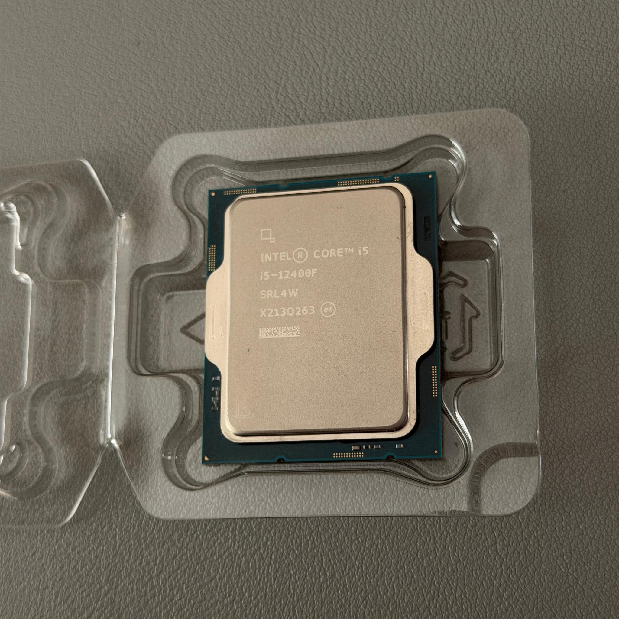 i5-12400F