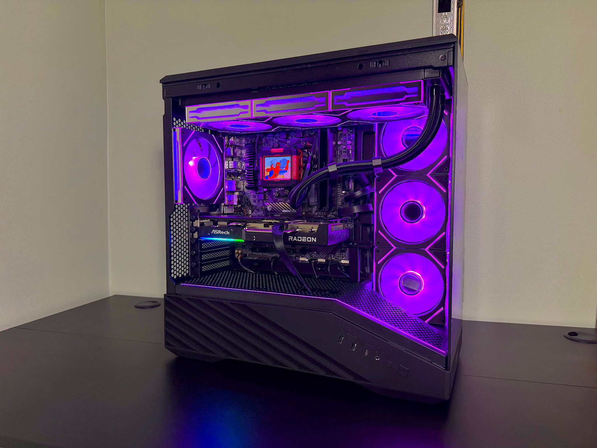 R7 7700X | 9060XT 16GB OC | 32GB DDR5 | 1TB Gen4 | LCD Screen Liquid Cooler Gaming PC