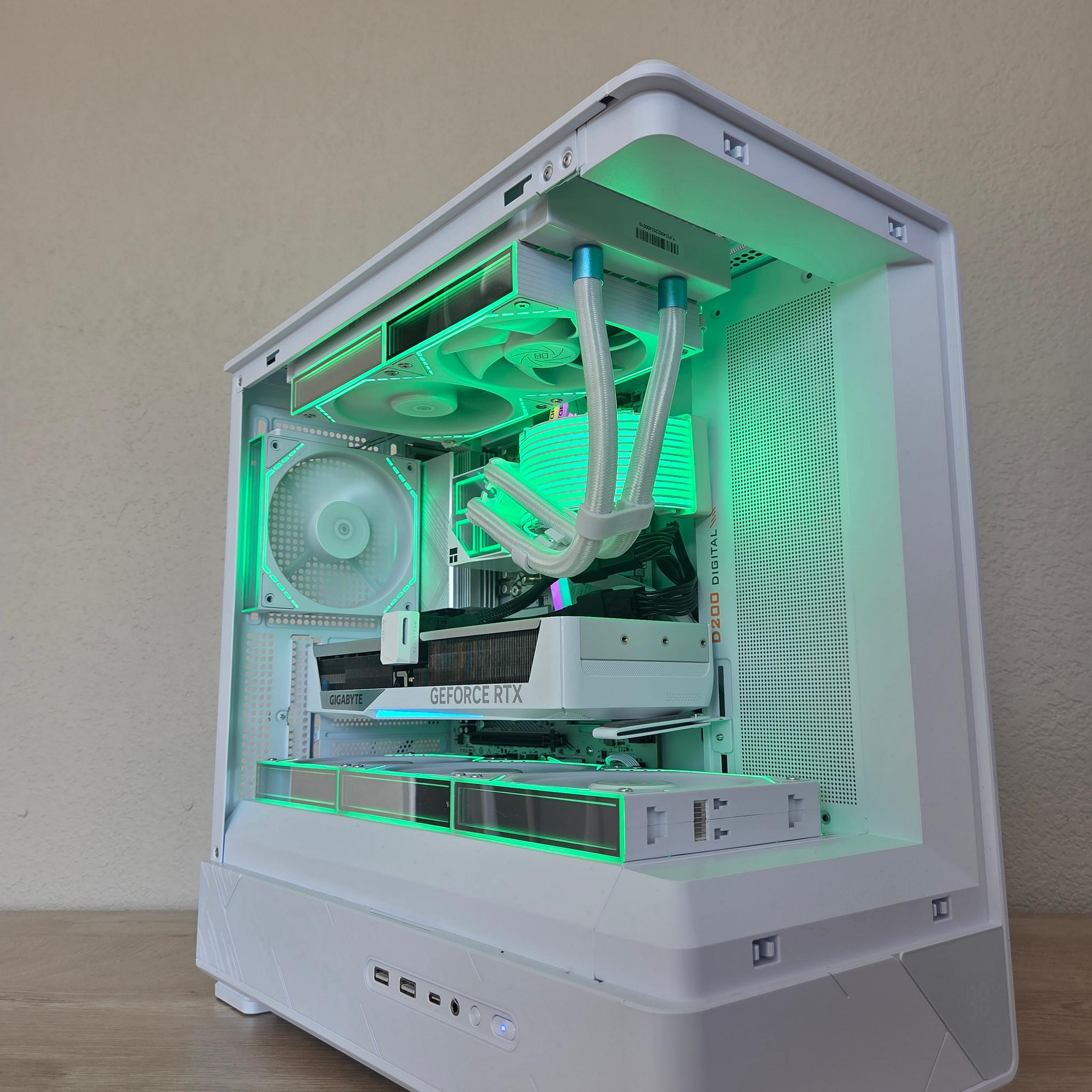 ❄️🤍 Frost Infinity | RTX 5070 | Ryzen 5 7600X | LCD Screen Display | 1.5TB Storage 🤍❄️