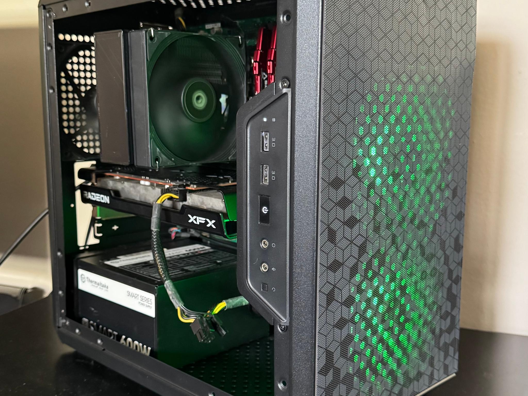 i7-9700F, RX 6600, 2TB Hynix Gold SSD, 16GB G.Skill RAM, Windows 11, Wifi Custom Gaming PC