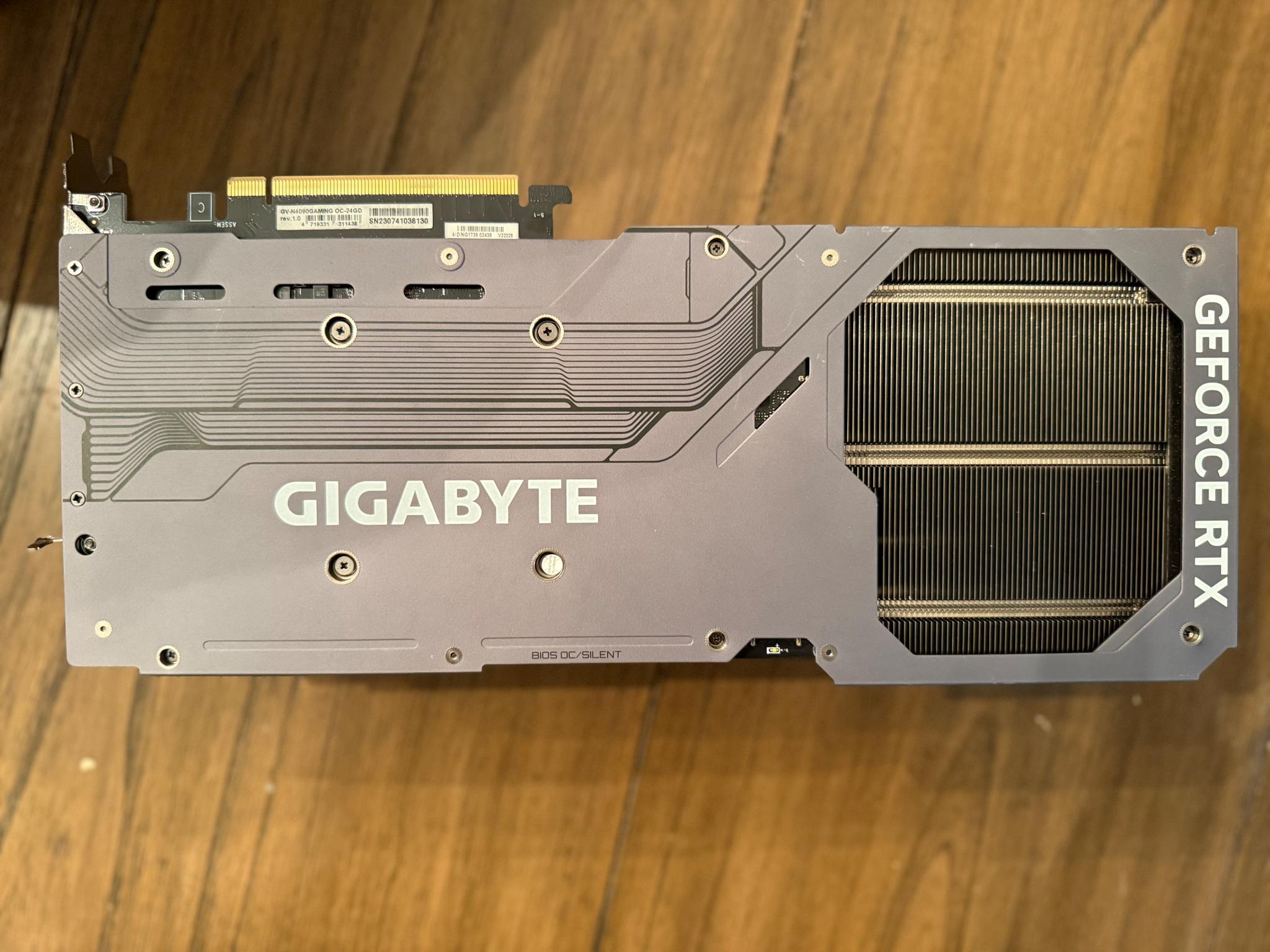 GIGABYTE Gaming GeForce RTX 4090 24GB GDDR6X