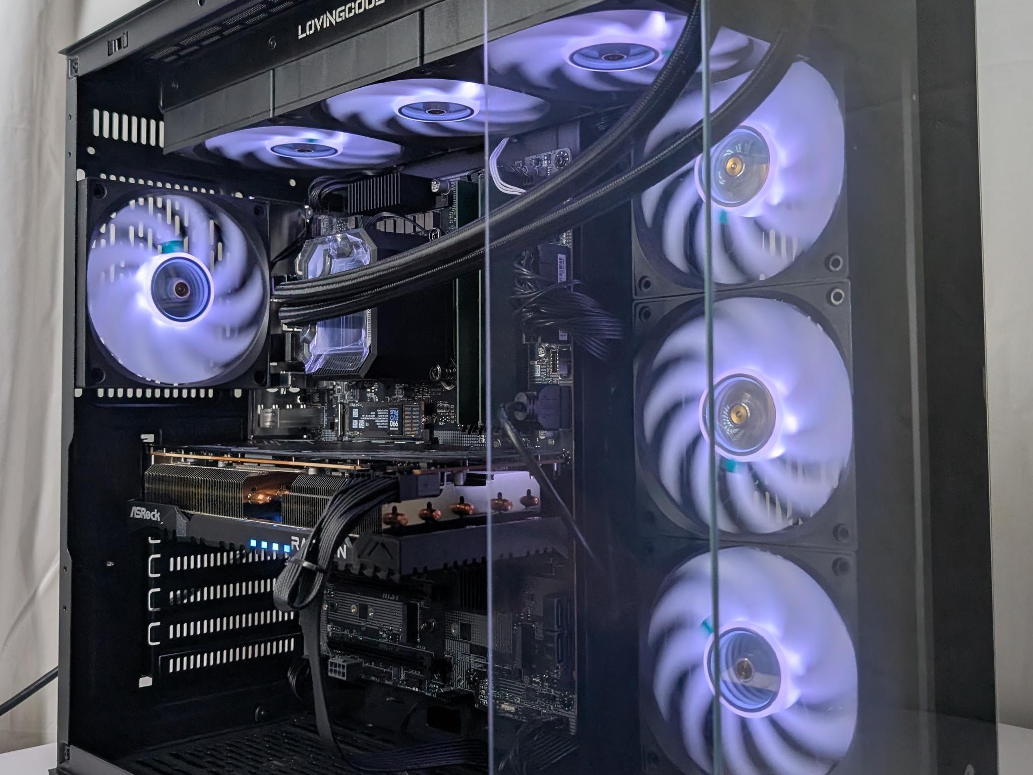 RX 7800XT | CORE ULTRA 5 265KF | 16GB DDR5 | 1TB NVME | 650W |