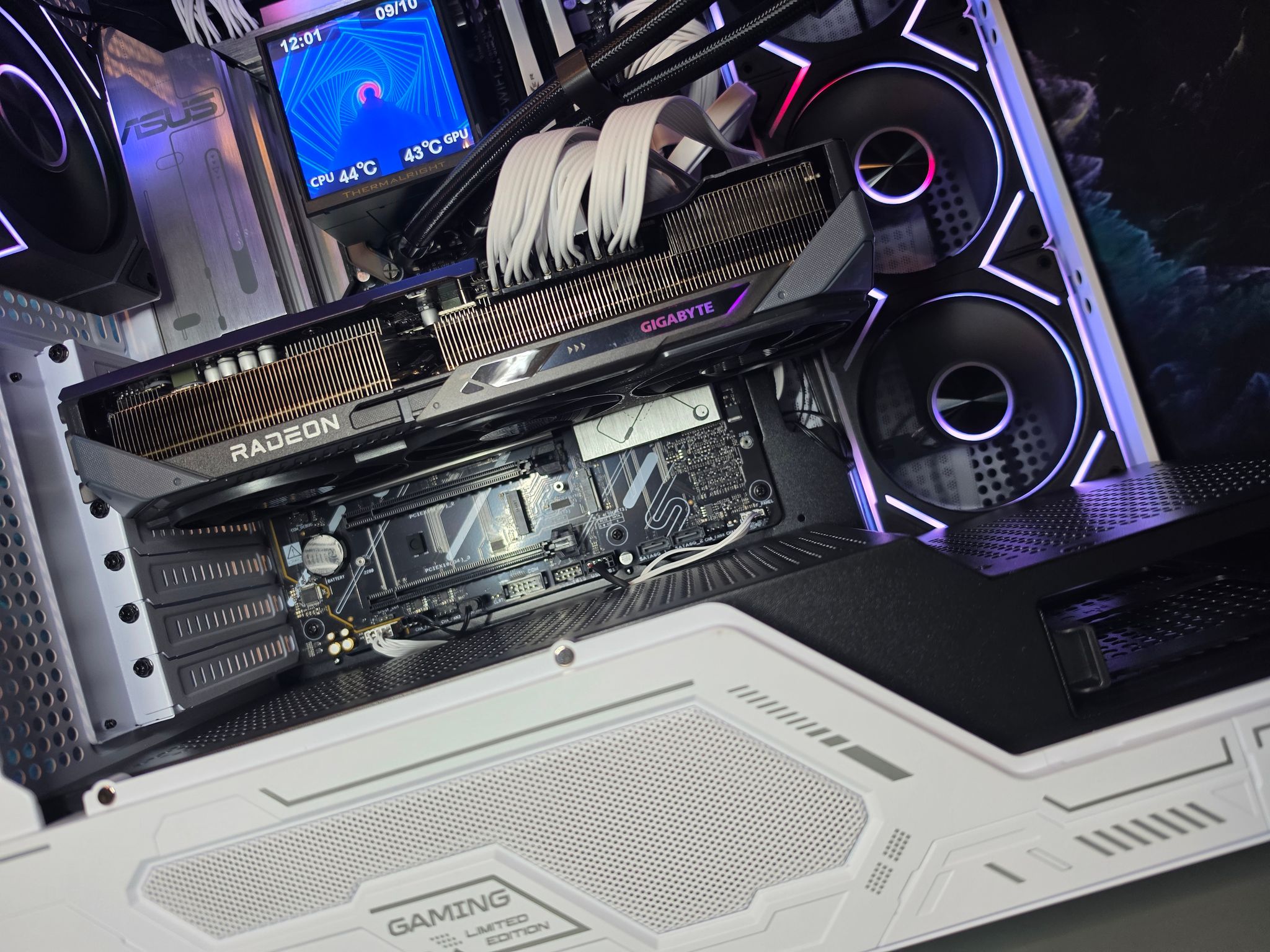 Gigabyte RX 9070 XT 16gb + Ryzen 9800x3d PC Build #100