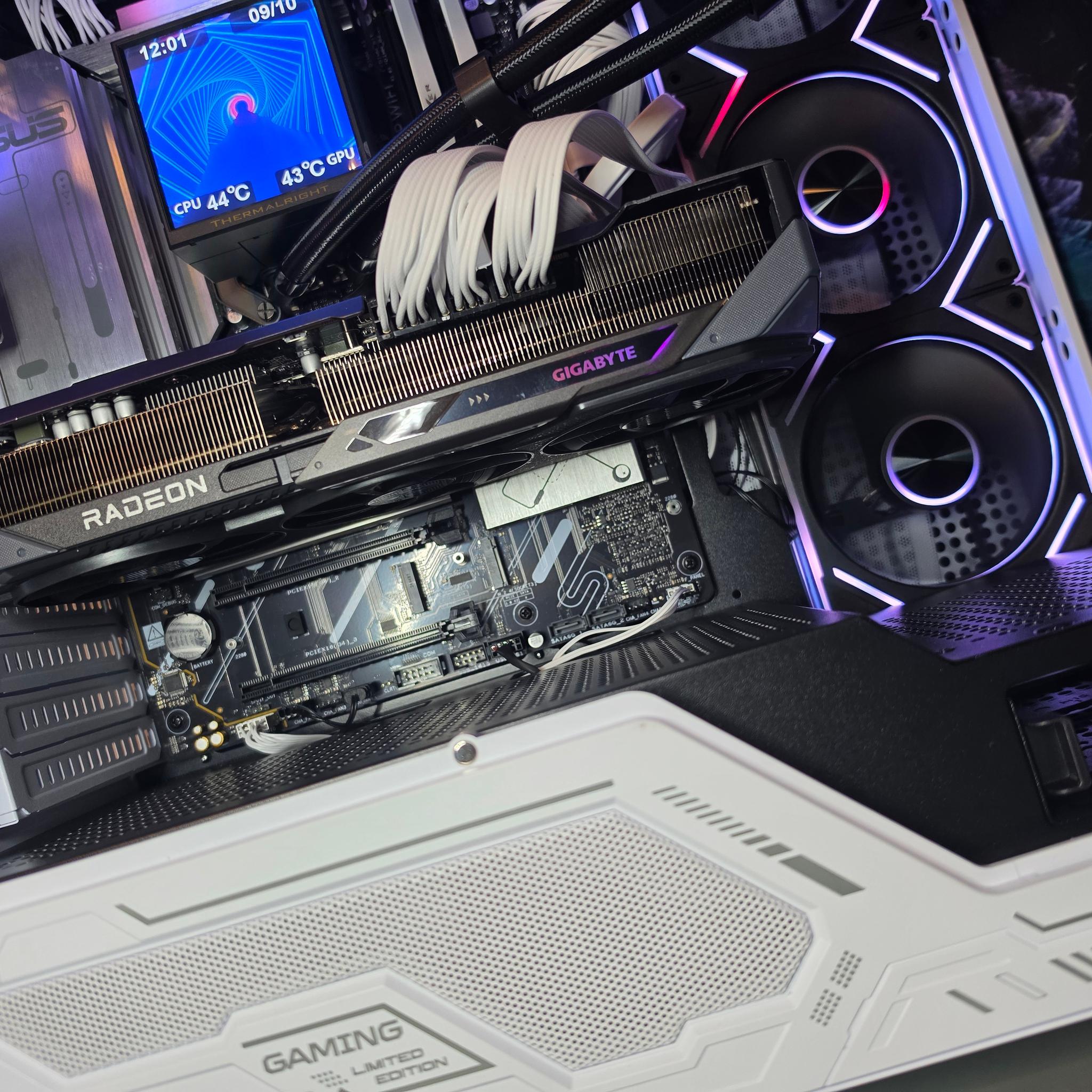 Gigabyte RX 9070 XT 16gb + Ryzen 9800x3d PC Build #100