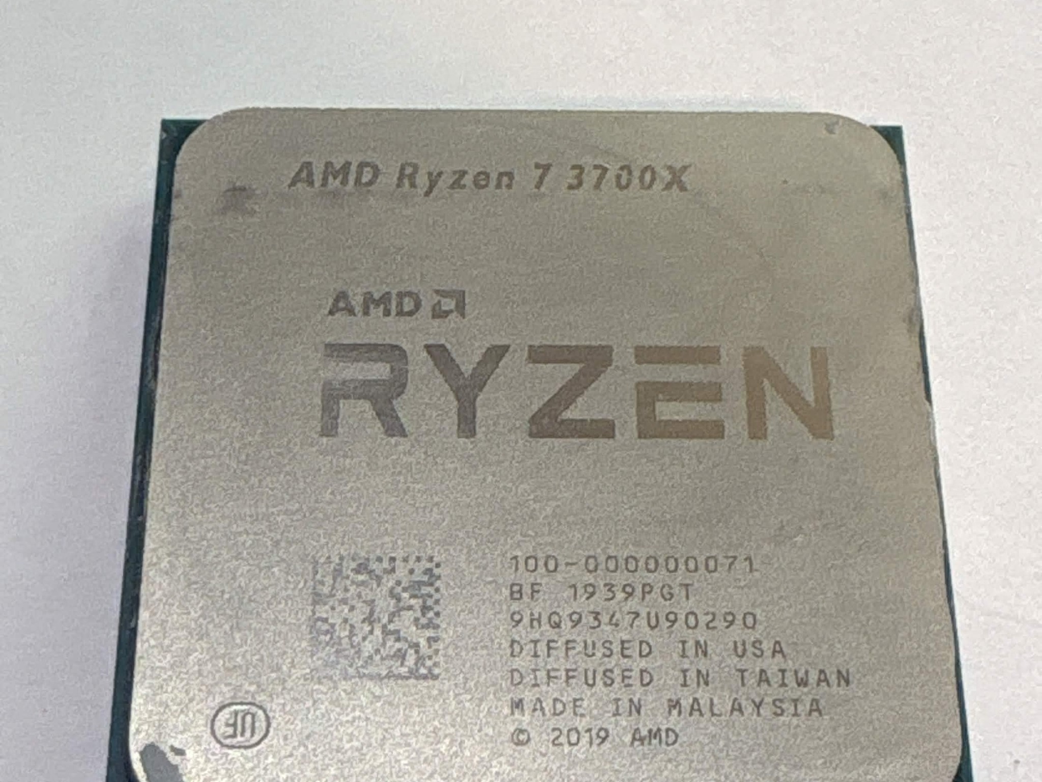AMD Ryzen 7 3700X