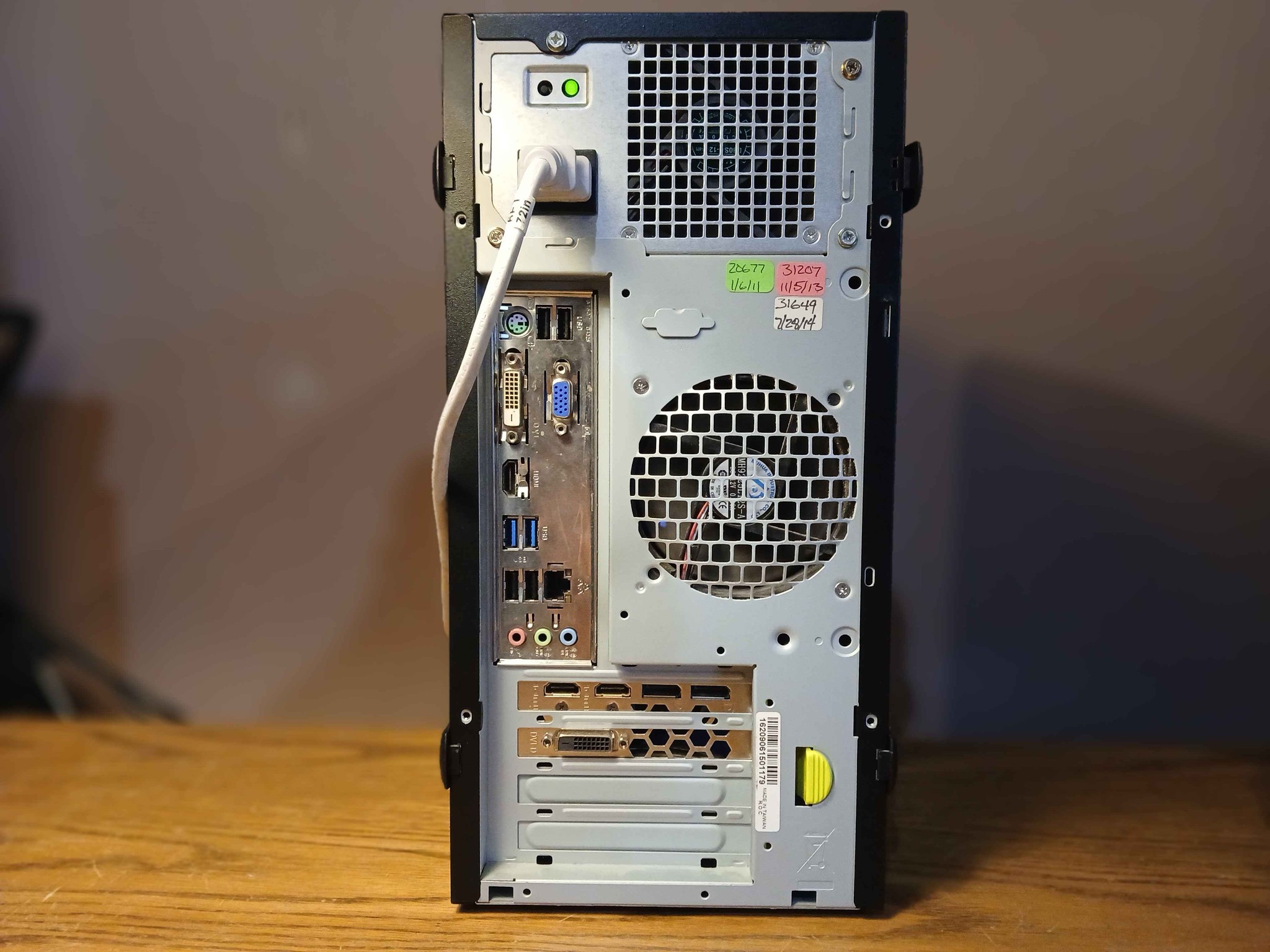 RX 480 | i7-3770 (e3-1240v2) | 16gb RAM | 250gb ssd