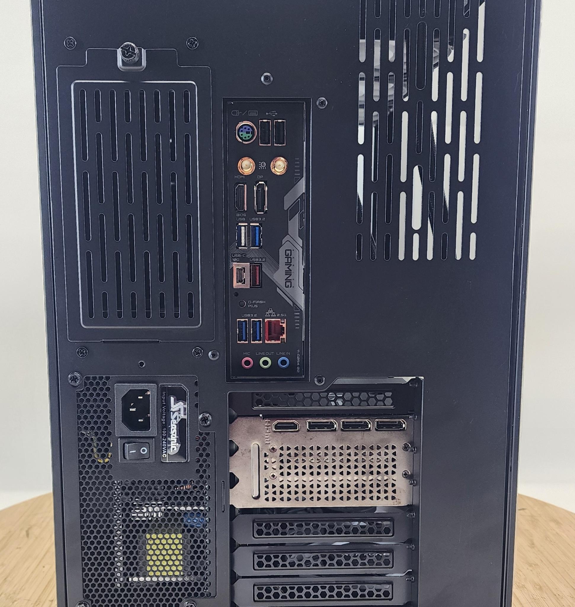 Gaming PC Ryzen 7 7800X3D 32GB RAM 2TB SSD RTX 4070 Ti SUPER 16GB Win11 Computer