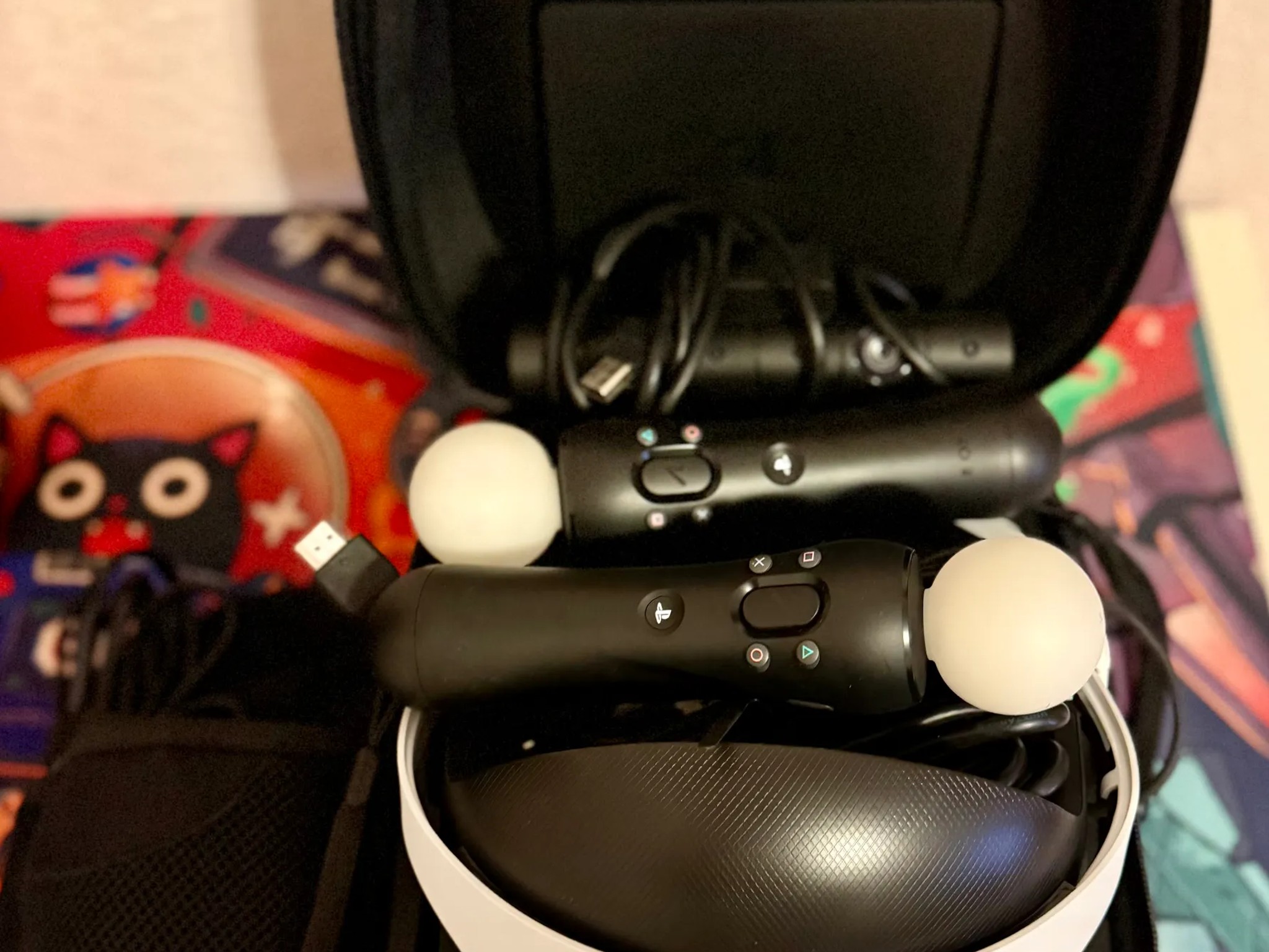 PSVR1 + 6 PS4 VR Games (CUH-ZVR2)