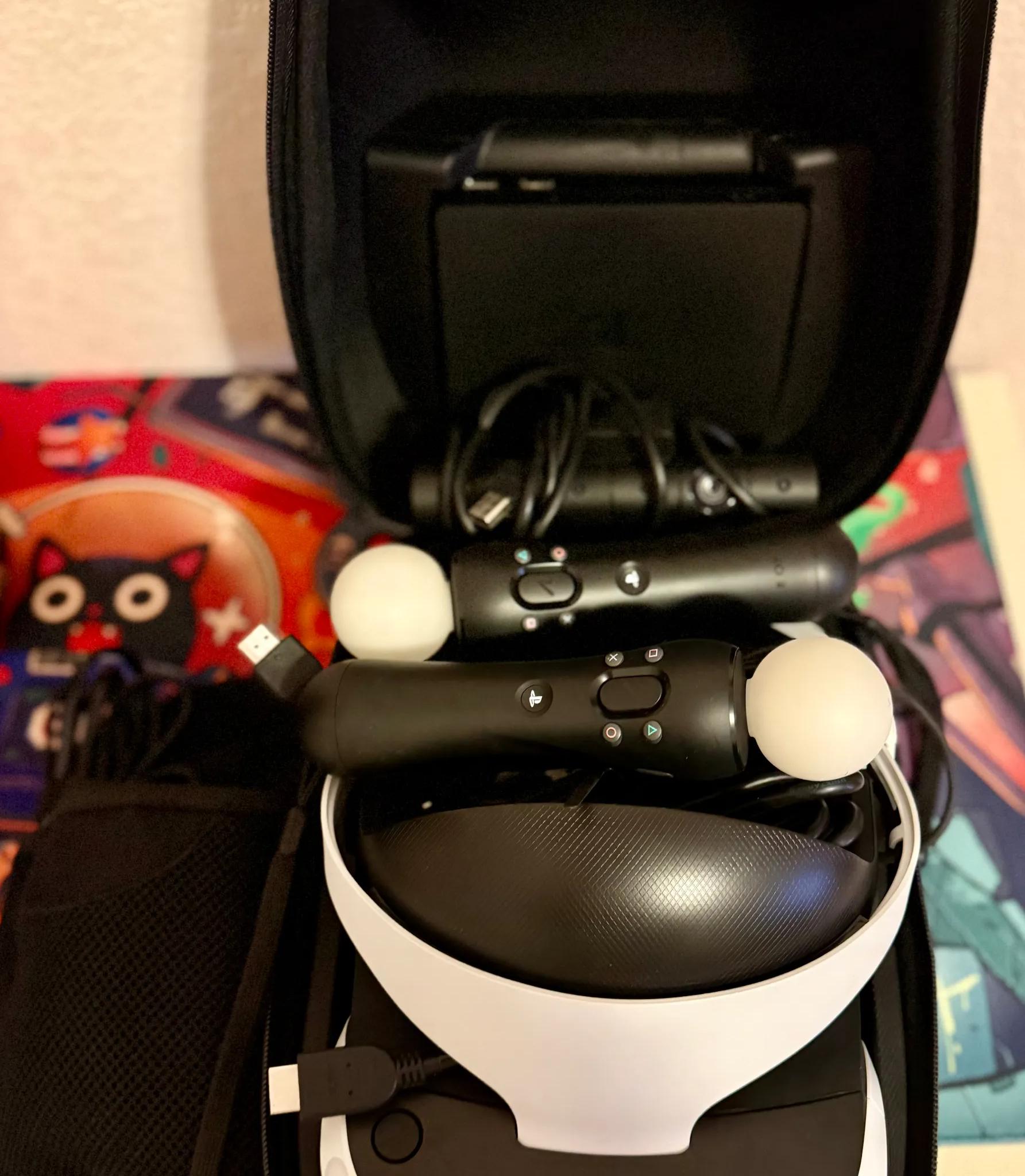 PSVR1 + 6 PS4 VR Games (CUH-ZVR2)