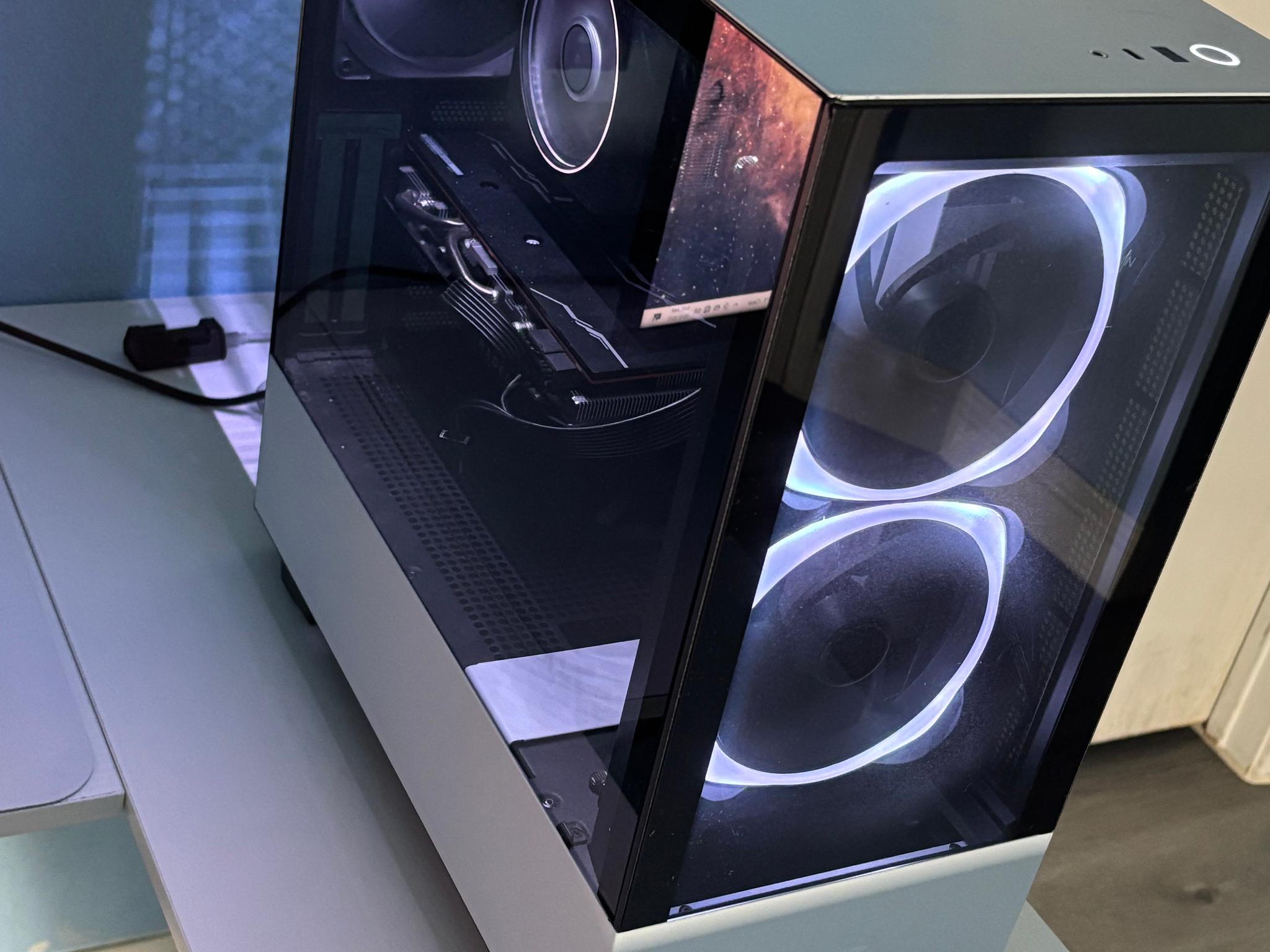 Intermediate gaming computer
