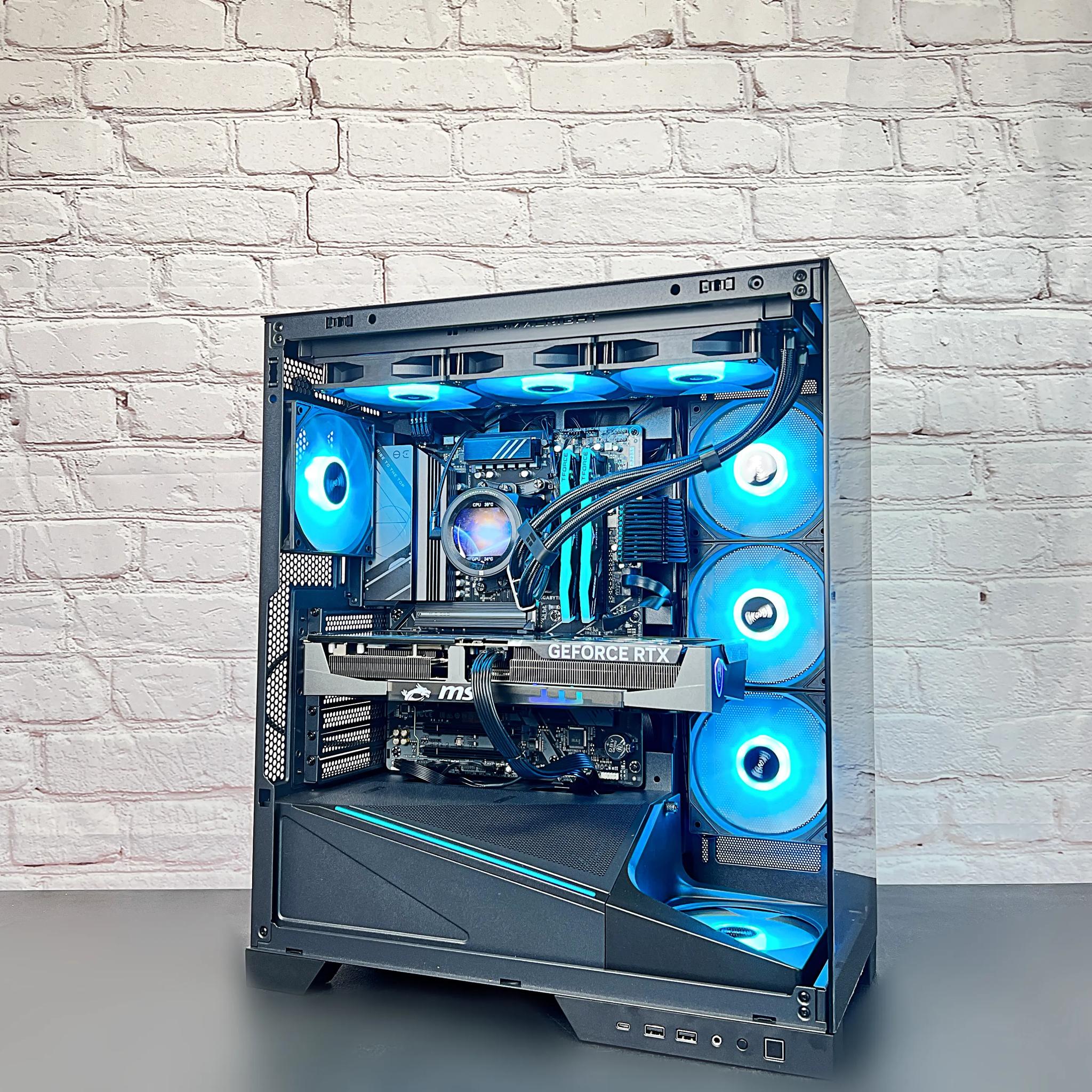 RTX 5070 TI  Ryzen 7800X3D 32GB DDR5 2TB M.2 Win 11 Pro