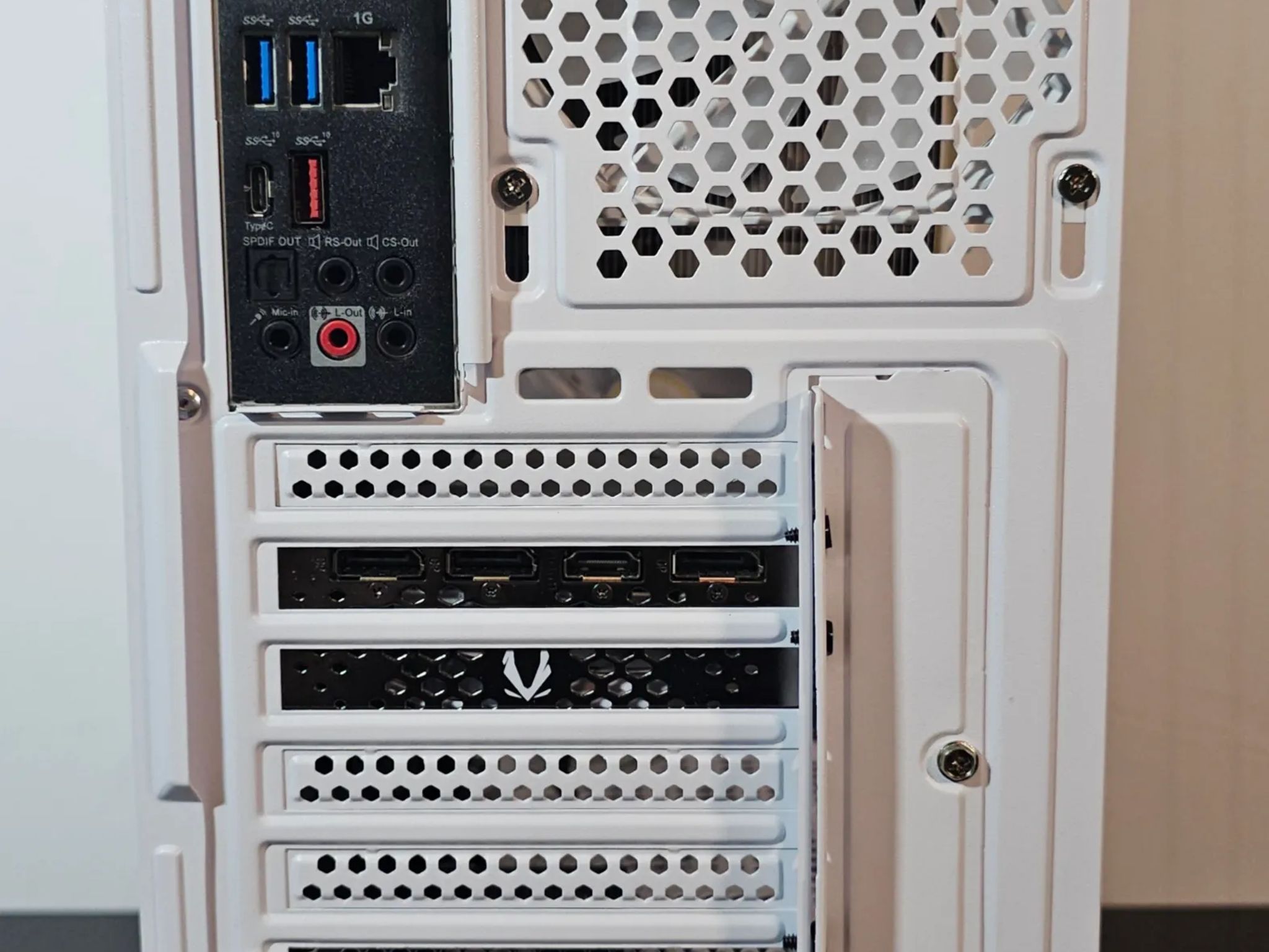 RTX 4060 8GB / Ryzen 5 5500 / 32GB DDR4 / 1TB SSD / Wi-FI & BT