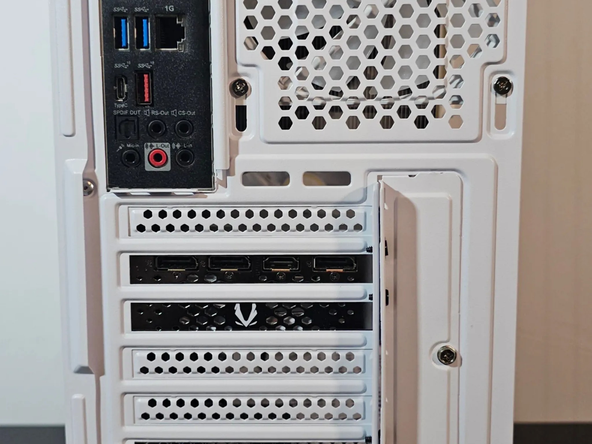 RTX 4060 8GB / Ryzen 5 5500 / 32GB DDR4 / 1TB SSD / Wi-FI & BT