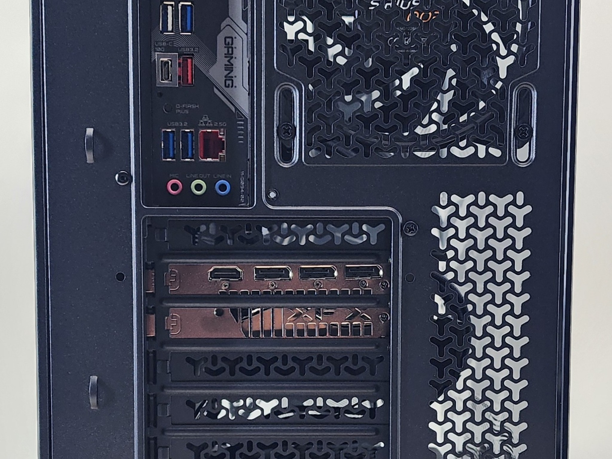 Gaming PC Ryzen 7 7800X3D 48GB RAM 2TB SSD RX 9070 XT 16GB Windows 11 Computer