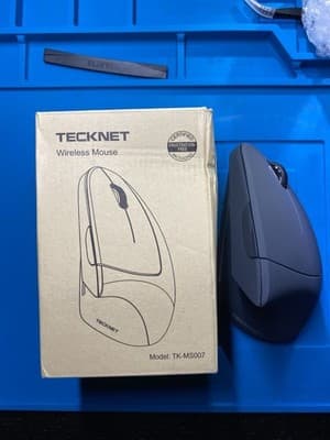 TeckNet TK-MS007 Wireless Optical Vertical Mouse Ergonomic Scroll Wheel Black