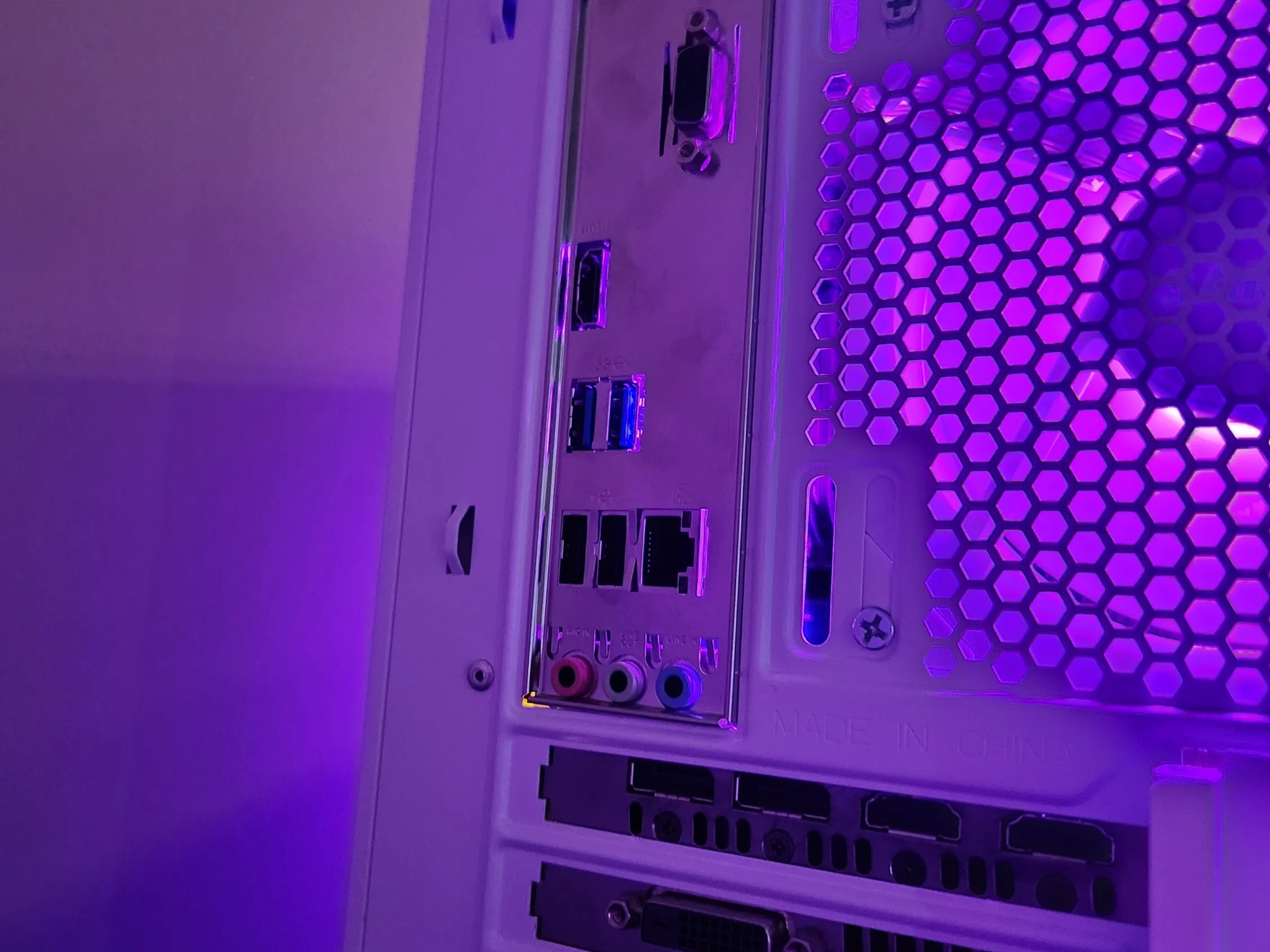 Custom Gaming PC | i5 9400F + GTX 1070 | 16GB DDR4, 512GB NVMe SSD, Windows 10 Preinstalled