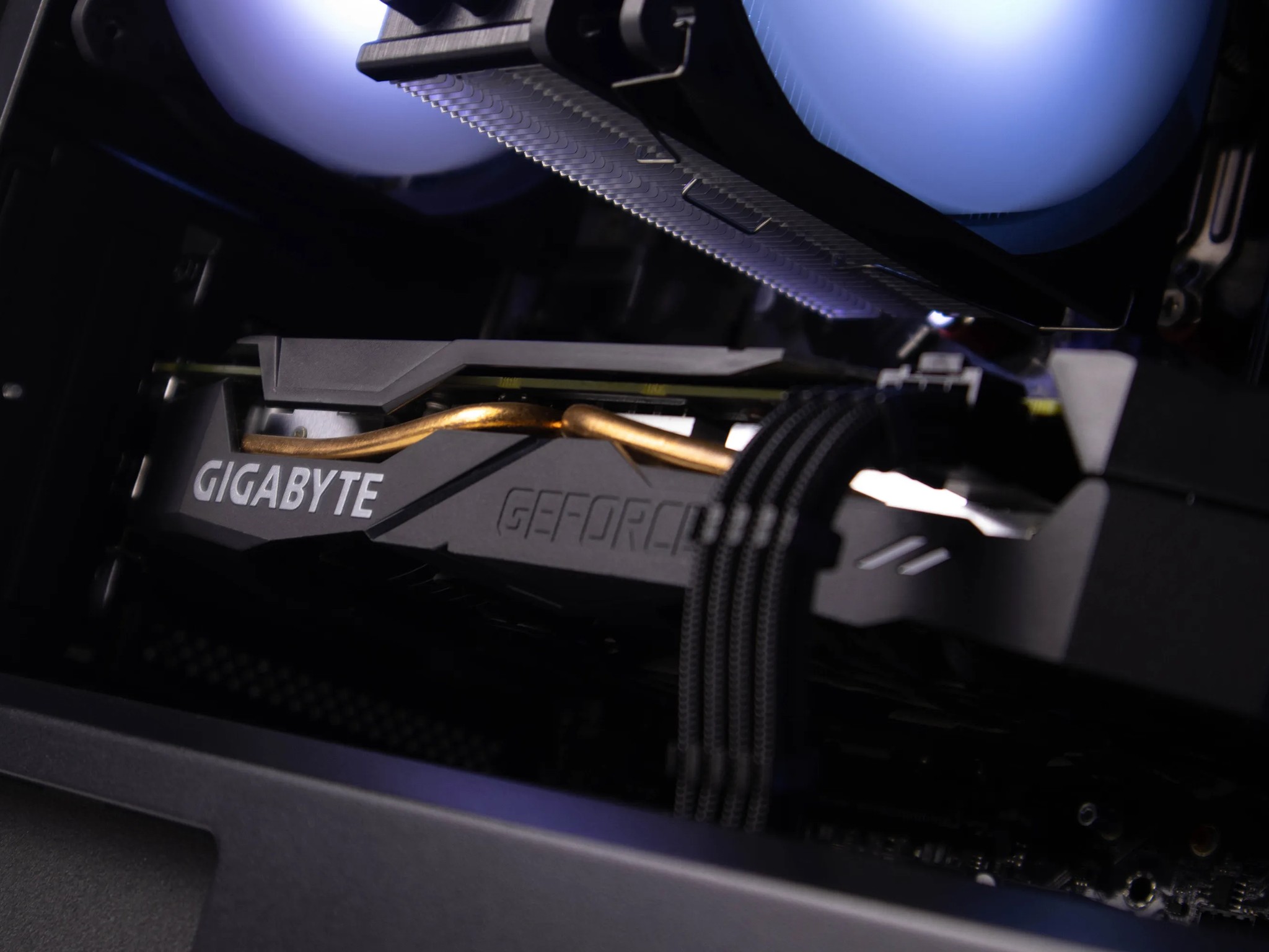 (GTX 1660 Ti | Ryzen 5 1600 | 16gb RAM)