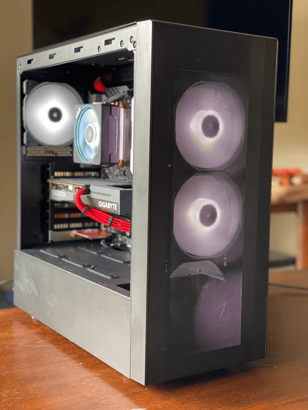 Ryzen 7 3700x and RX 6600 Custom Build!