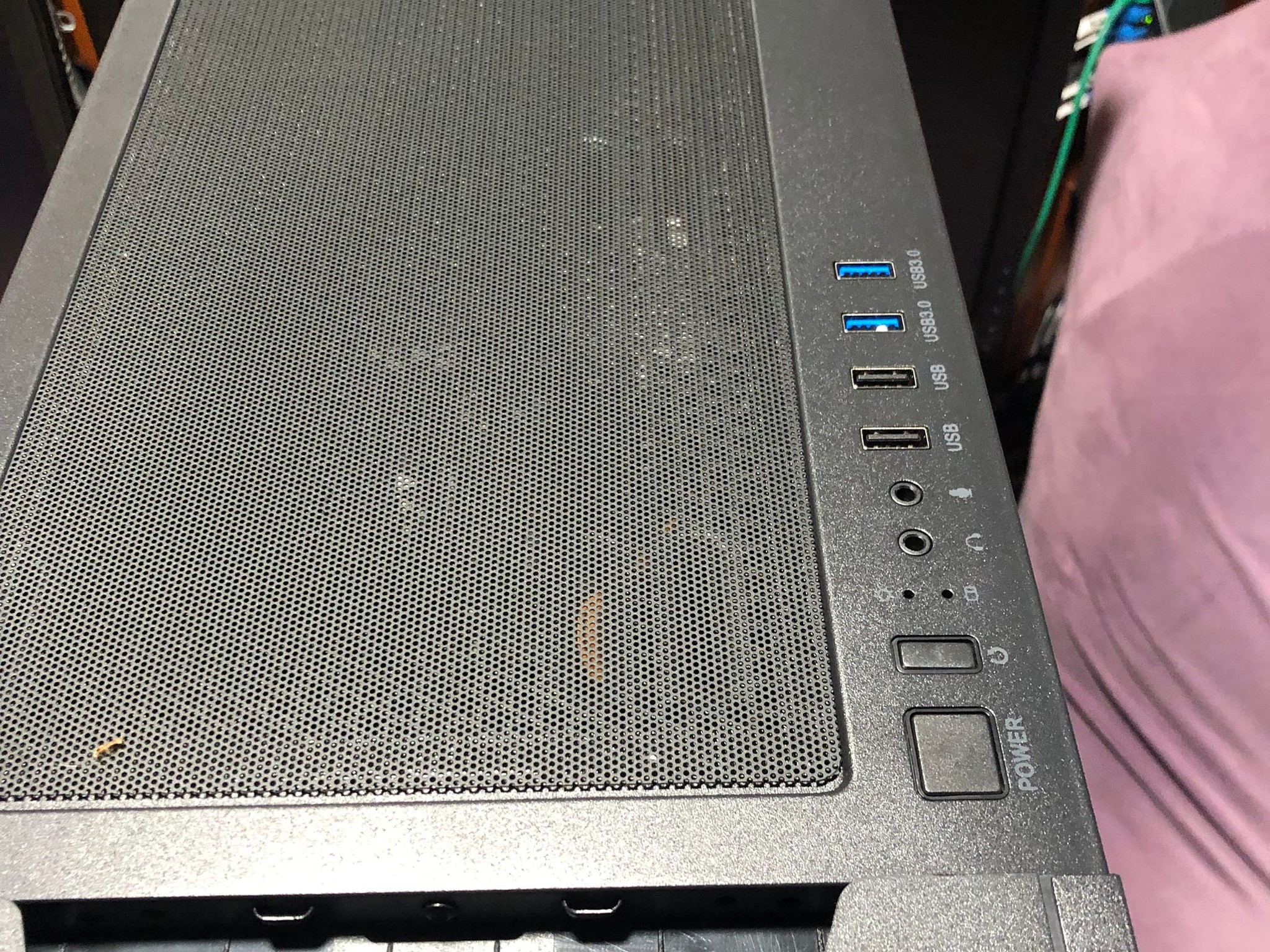 Gaming PC (Nvidia GTX 1660 Super OC, i5-10600K, Full mesh case, 256gb SSD, 16gb RAM, Win) mid-ATX