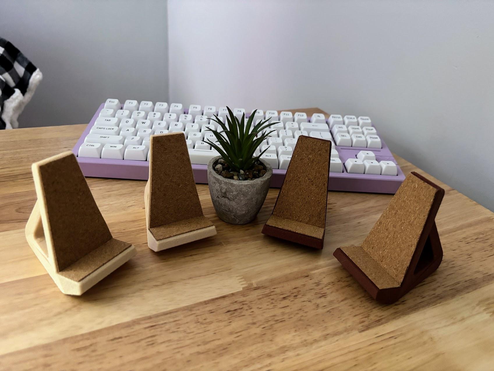 Minimalist Mechanical Keyboard Stand, 3D Printed Wood PLA, Cork-Lined