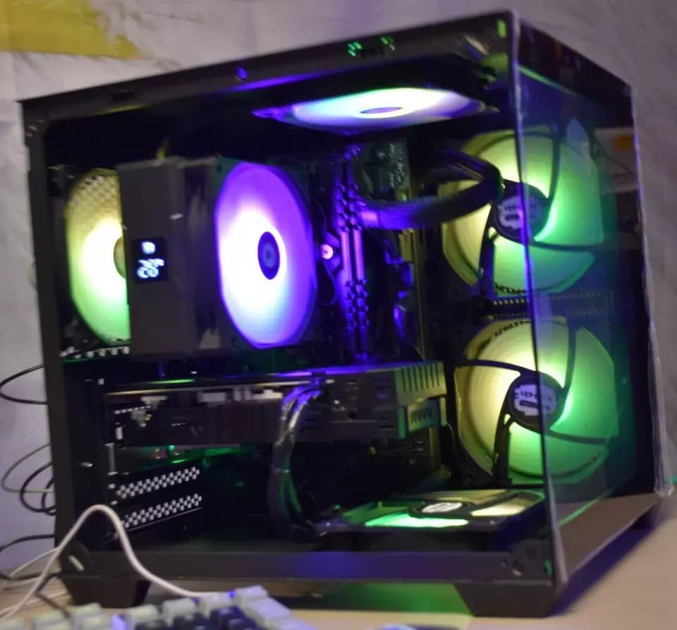 Desktop pc gaming RYZEN 5 3600 16GB RAM RX5500 8 GB NVME 1TB+1 TB HHD ALL RGB CONTROL