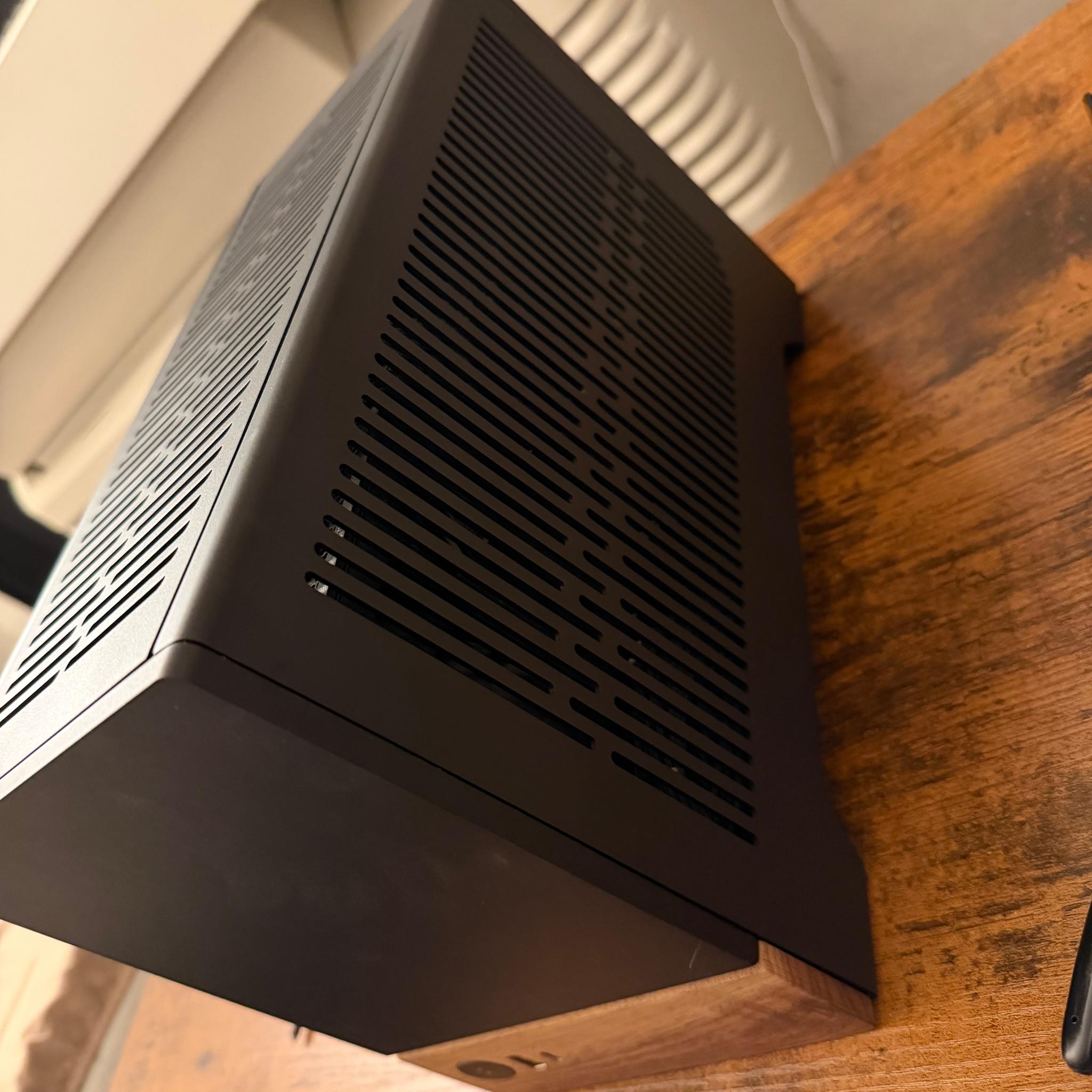 SFF Fractal Terra build - AMD Ryzen 5 7600 + RTX 3080 + 32GB DDR5 + 1TB M.2