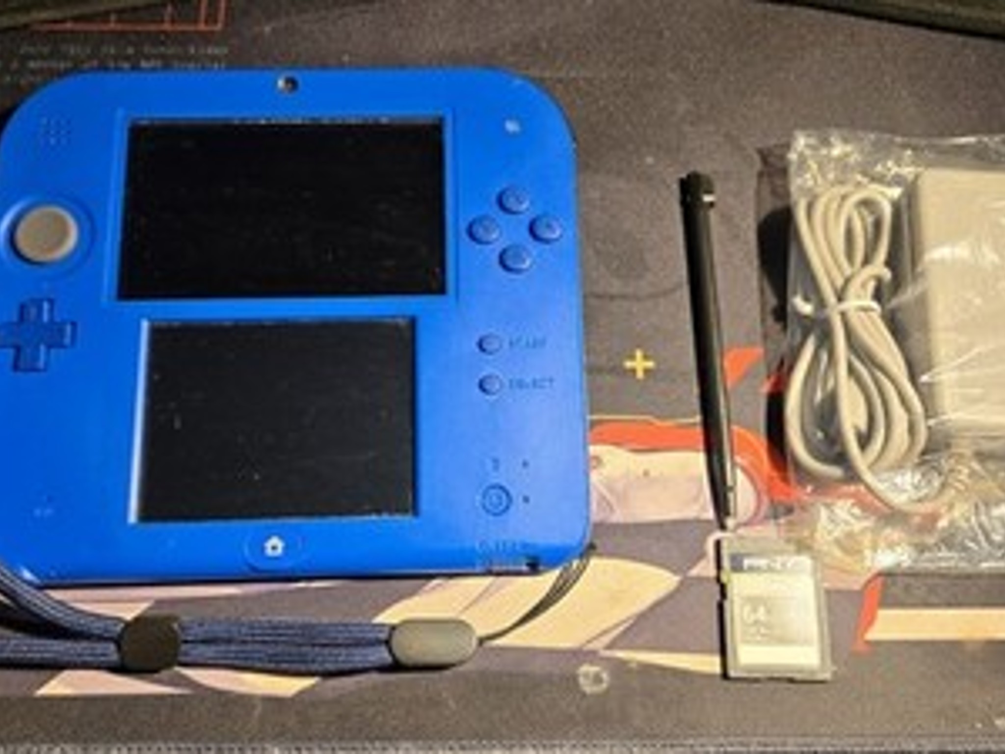 CUSTOM USED Nintendo 2DS Blue/Black Handheld Console, Mario Kart 7 Edition