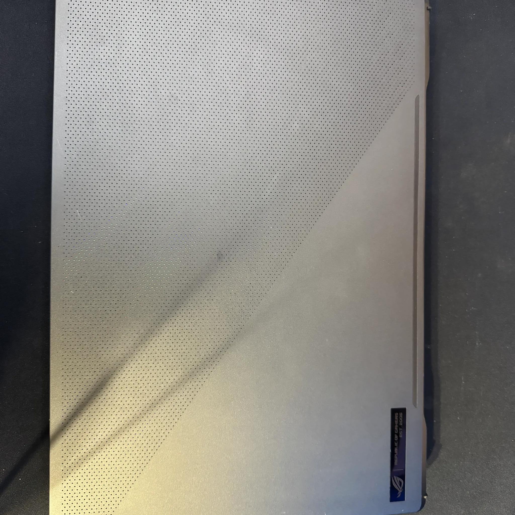 ASUS ROG Zephyrus 15.6" 165Hz Gaming Laptop-AMD Ryzen 9-16GB DDR5 Memory-NVIDIA GeForce RTX 3060