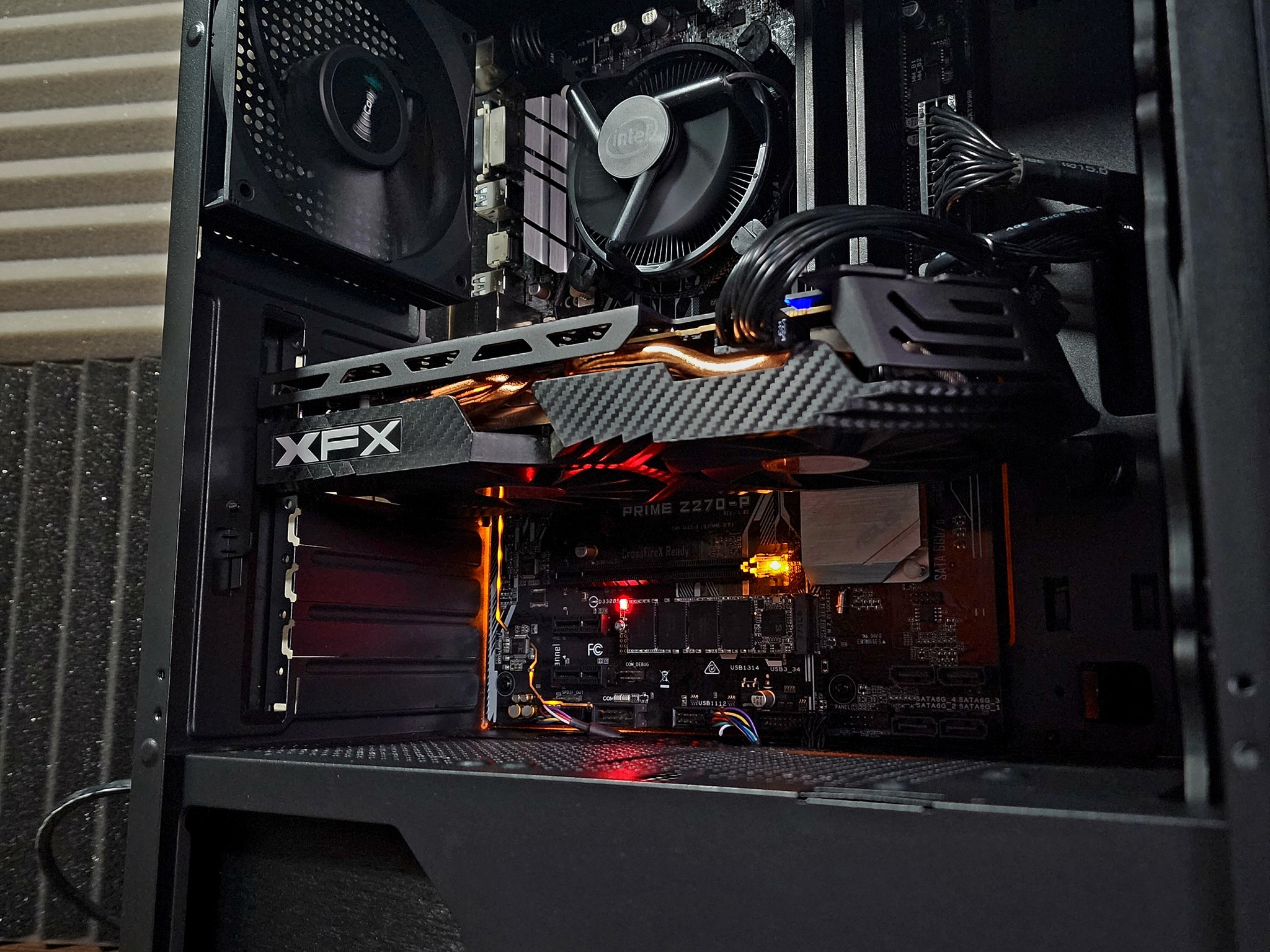 🖤🖤🖤 Intel Core i7 6700 // XFX Radeon RX 580 8GB // XPG 16GB 3200MHz