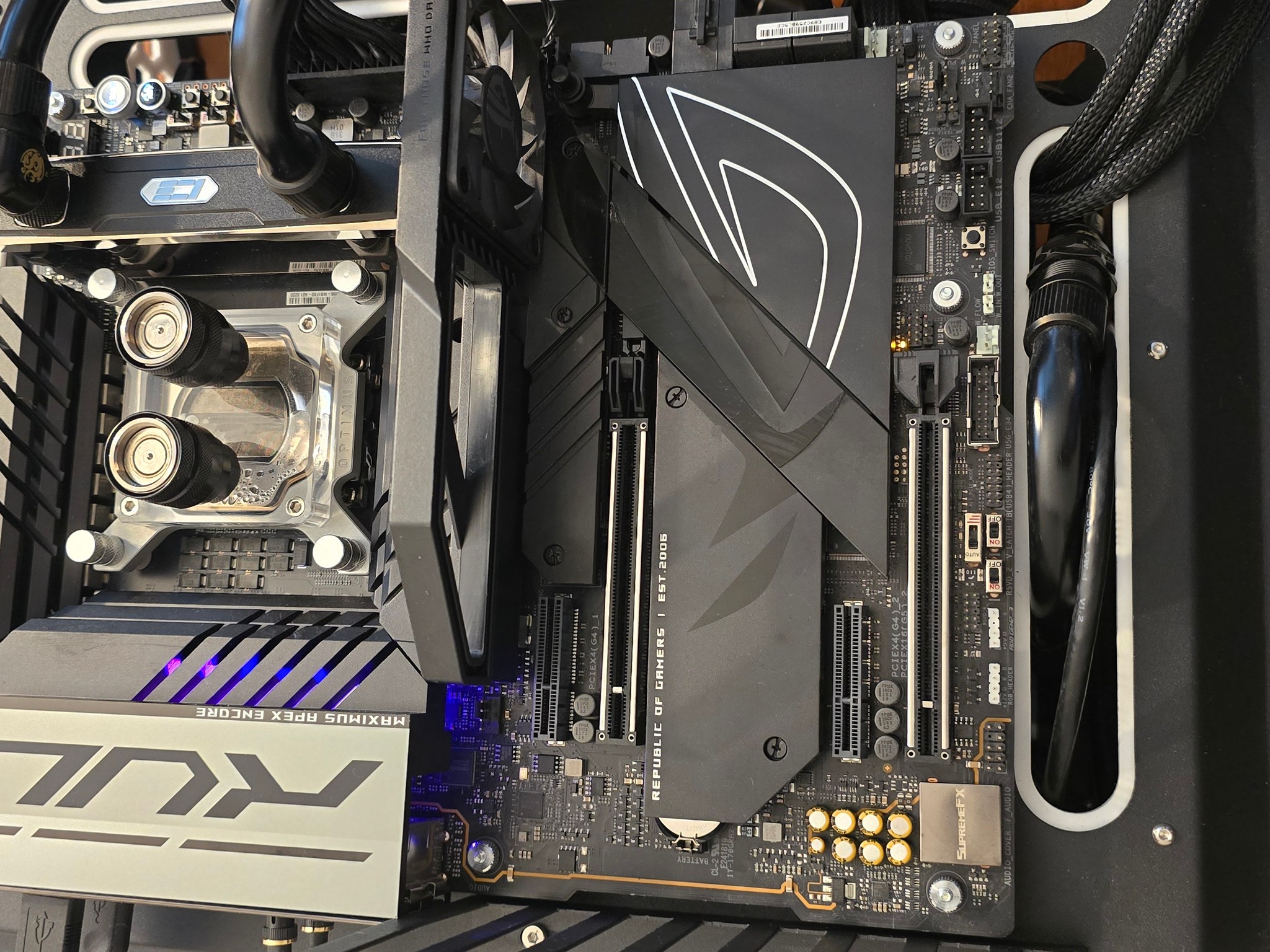 GOOD USED - Z790 APEX ENCORE w/ Intel 14900KS & G.SKILL  24 x 2 DDR5-8400 - WATERCOOLED