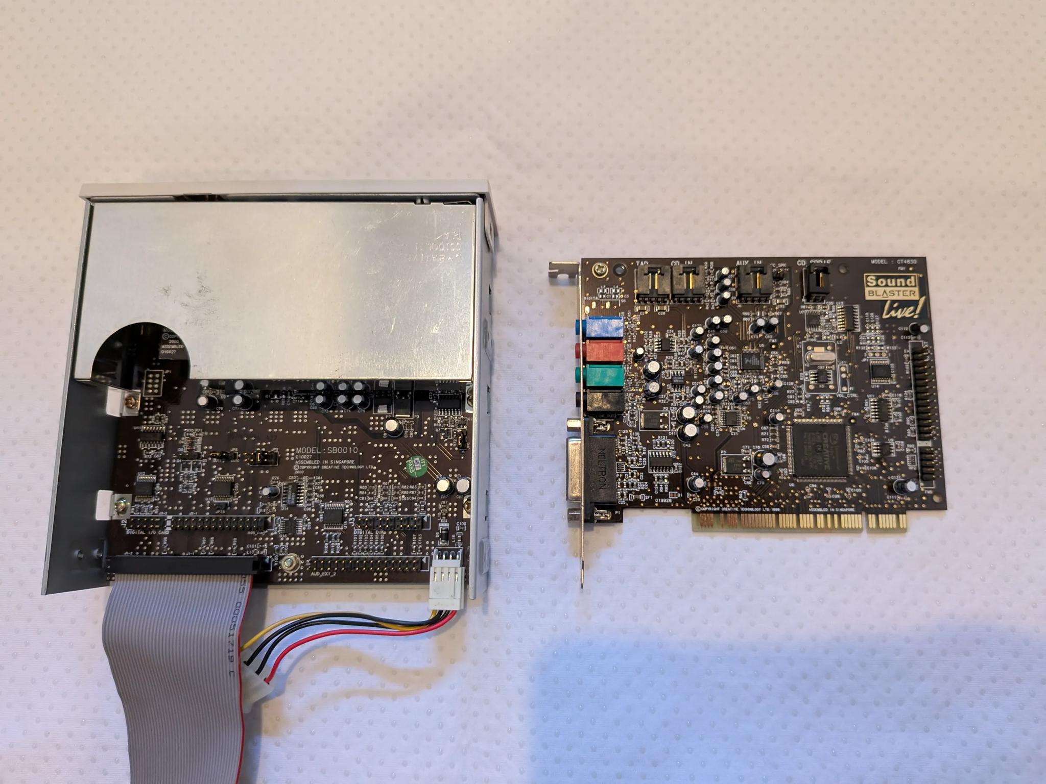 Sound Blaster Live! CT4830 sound card with Live! Drive IR SB0010 front panel