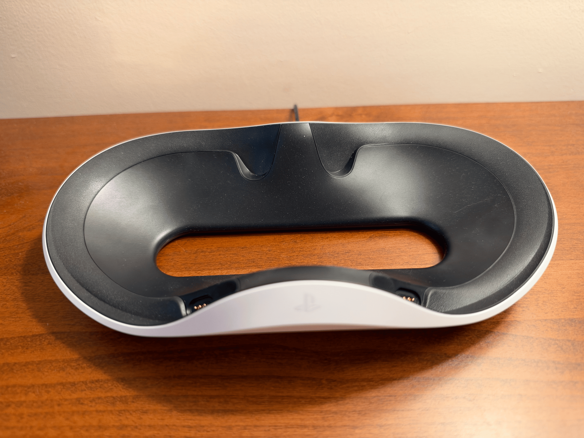 PSVR2 Sense Controllers + Charging Dock
