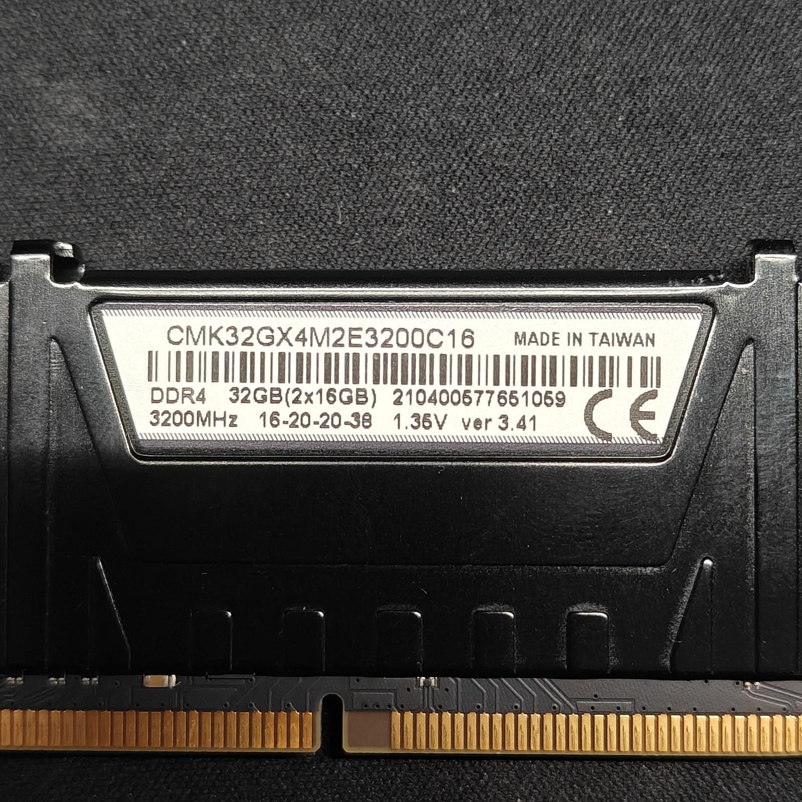 CORSAIR VENGEANCE LPX 32GB (2x16GB) DDR4 3200MHz CL16 Dual-Channel RAM Kit