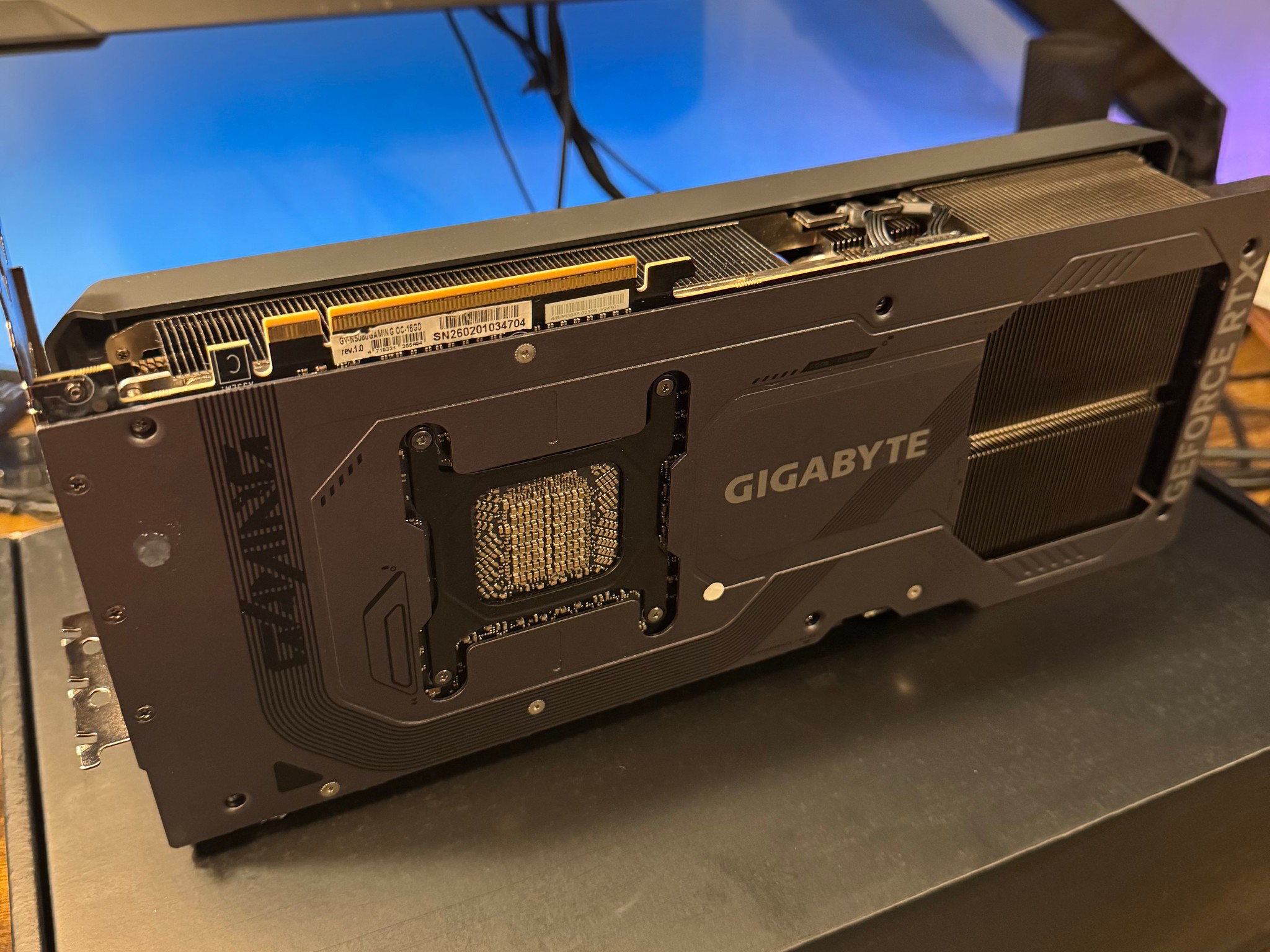 GIGABYTE GeForce RTX 5080 GAMING OC 16G