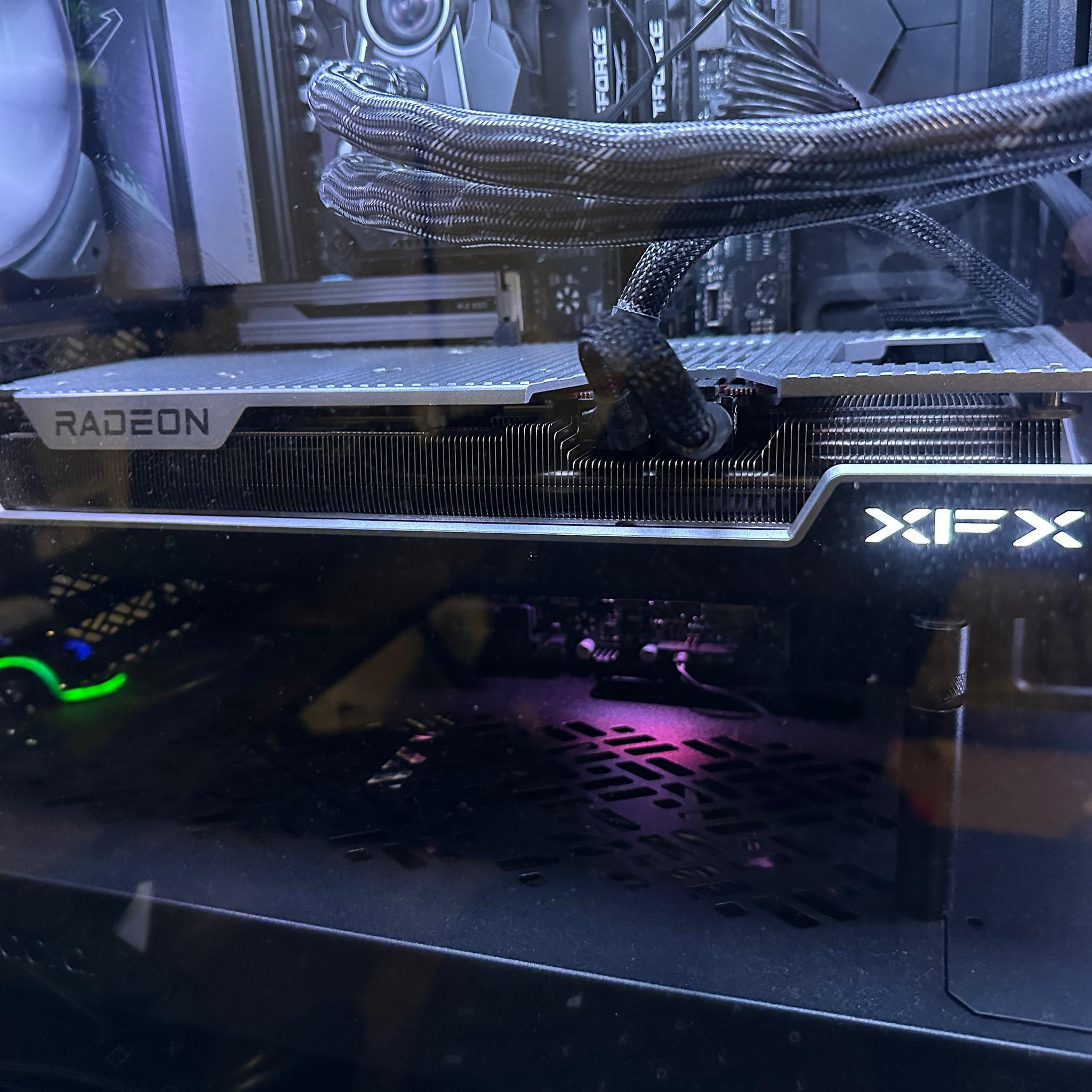 XFX Merc 319 7800 XT 16 GB VRAM