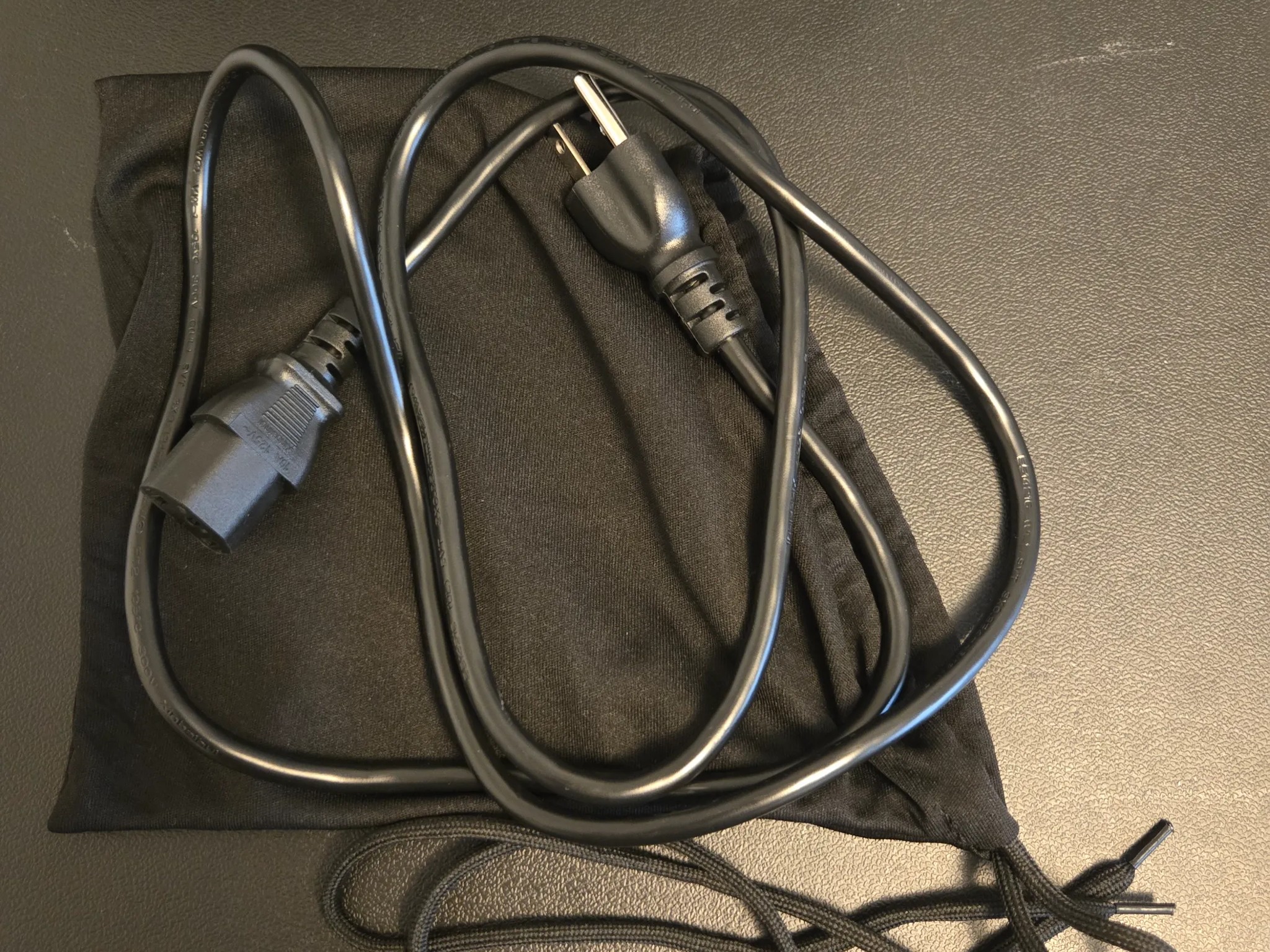 Barely Used White Lian Li SFW SP750 750W Power Supply
