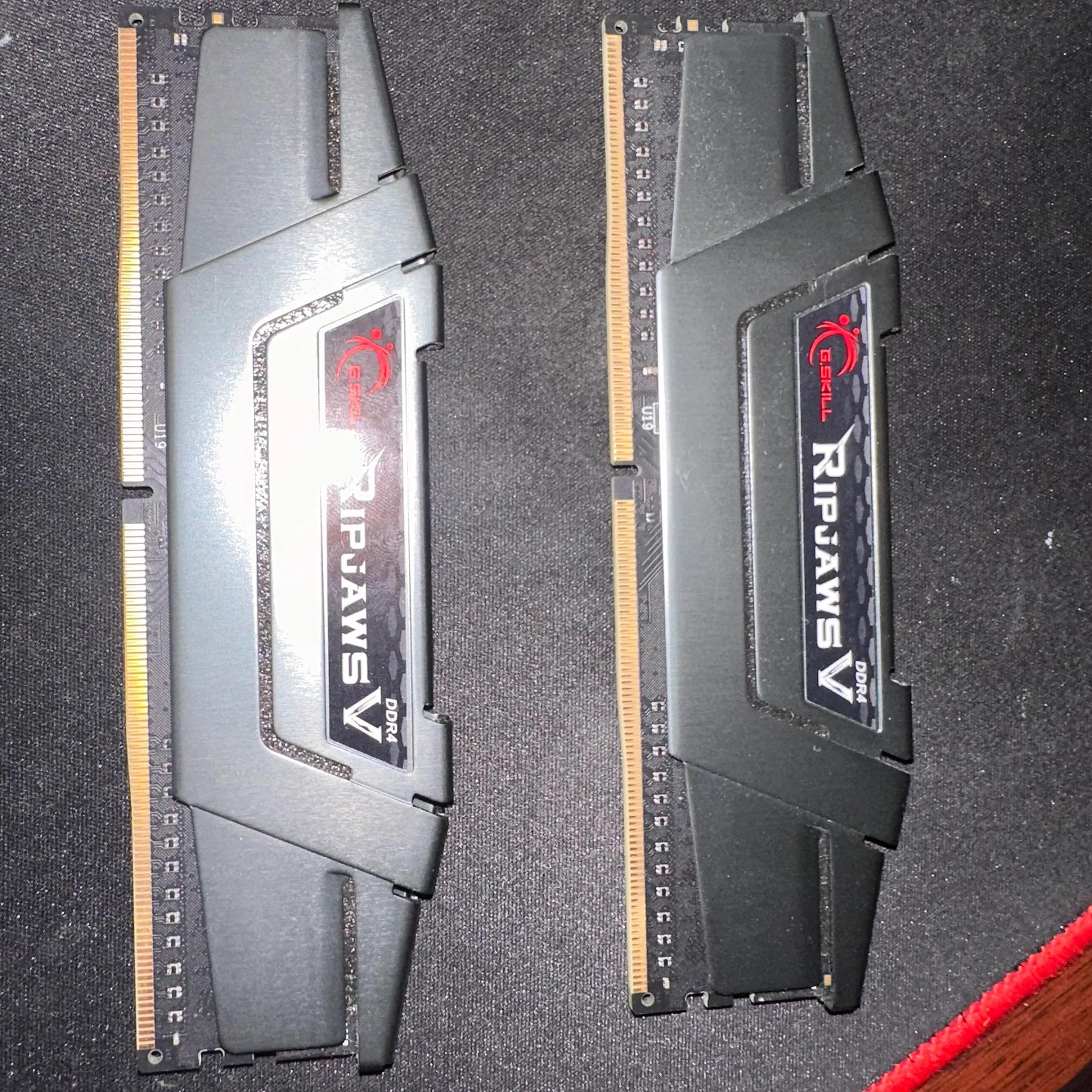 G Skill Ripjaws V, 3200 MT/s DDR4 Ram, 2 x 8 GB, 16GB Total