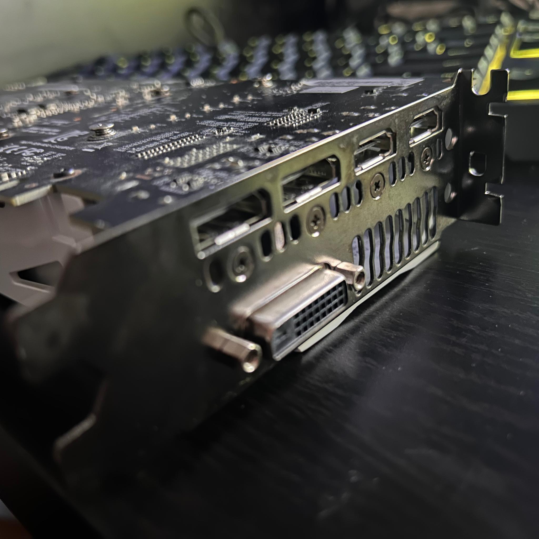 asus gtx 1060 3GB white dual fan for budget gaming PC